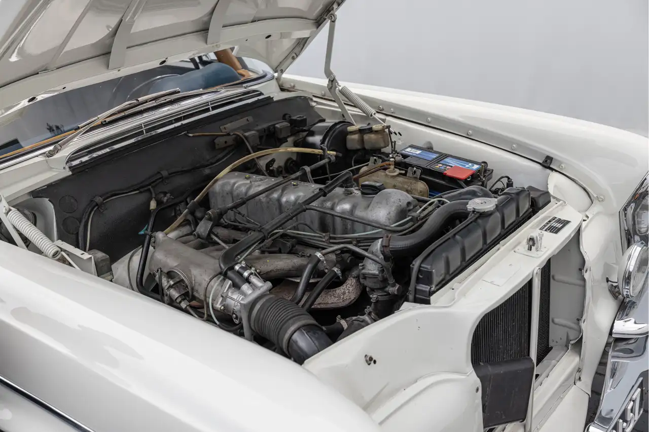 Mercedes-Benz 280 SE Coupe, foto 7
