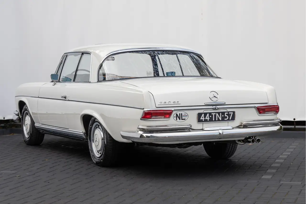 Mercedes-Benz 280 SE Coupe, foto 2