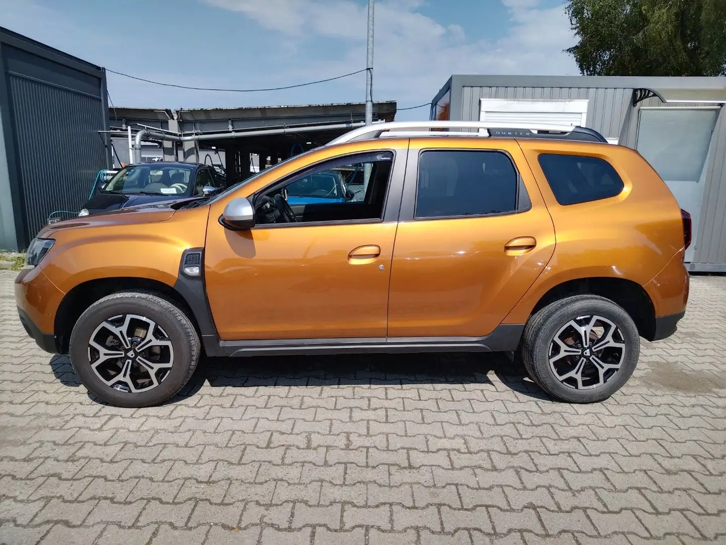 Dacia Duster II Adventure+CAM360+SHZ+NAVI+PDC+GARANTIE Orange - 2