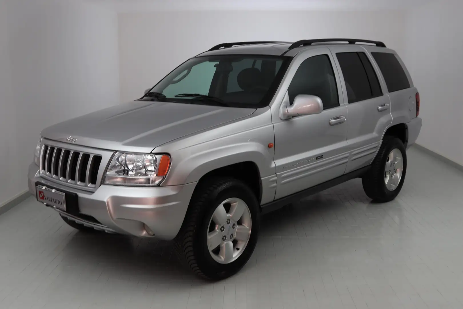 Jeep Grand Cherokee 2.7 CRD Silber - 1