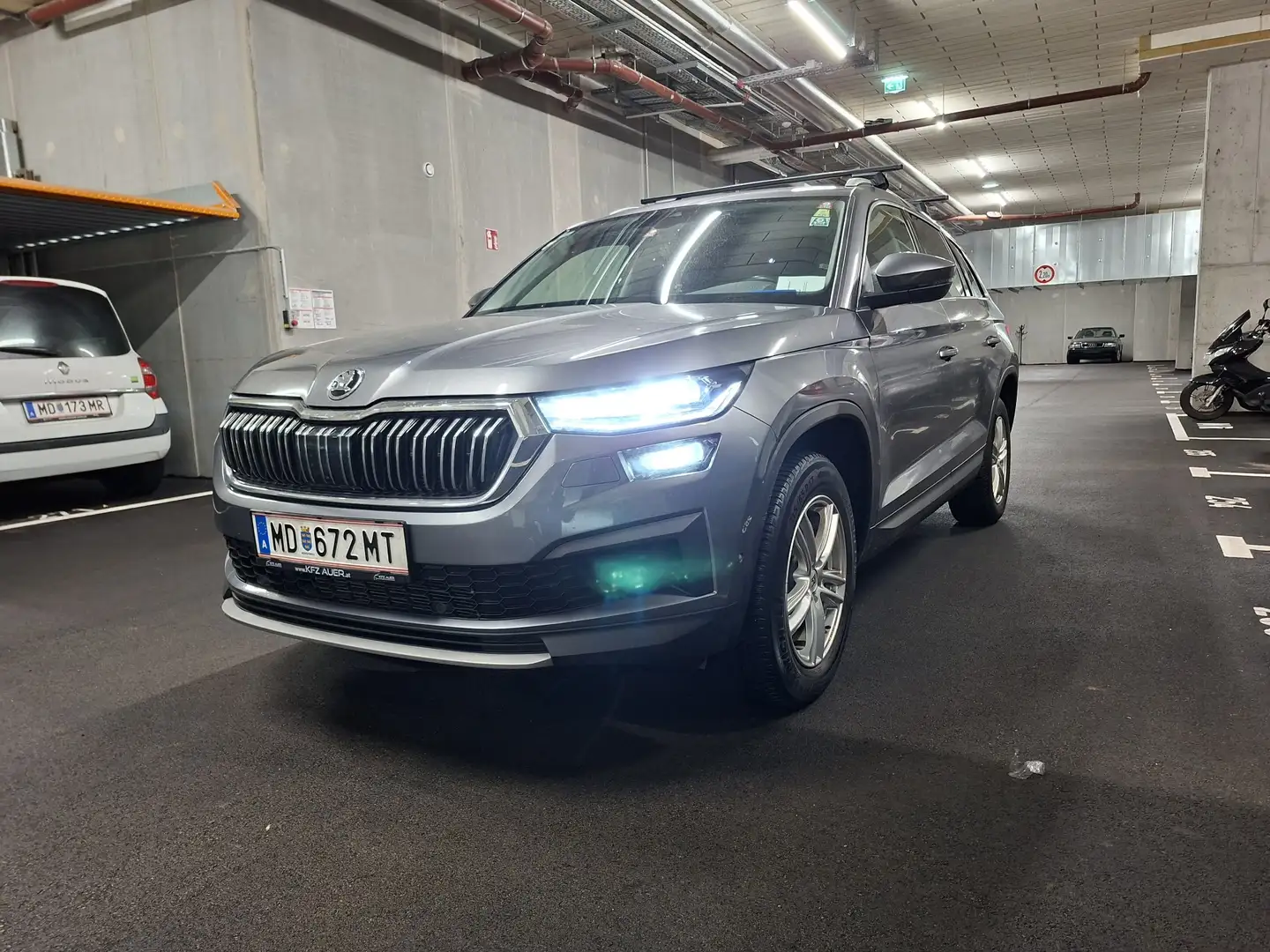 Skoda Kodiaq 2,0 TDI Style DSG Grau - 1