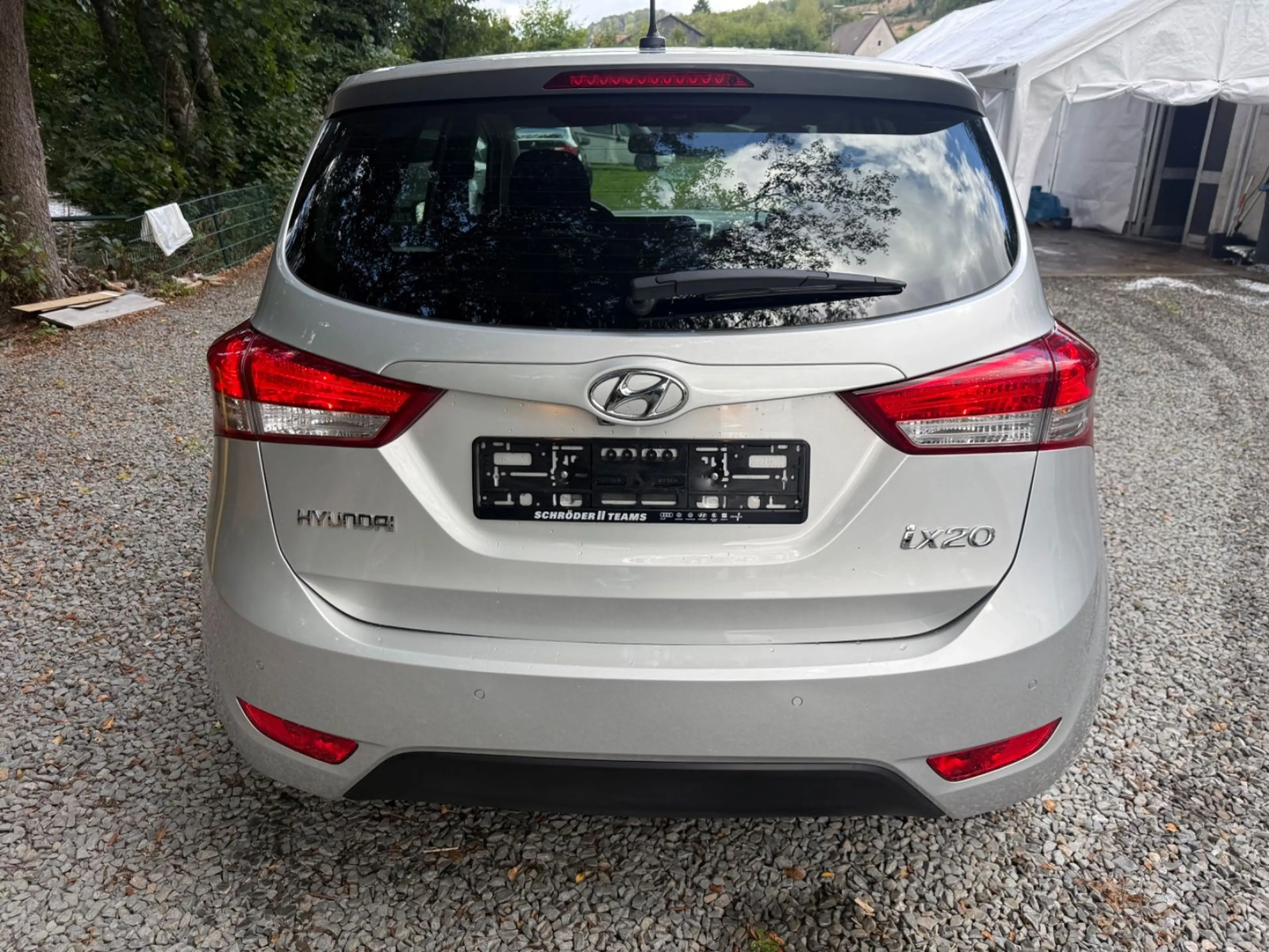 Hyundai iX20 Trend  LPG Gas Automatik Navi Kamera — photo 4