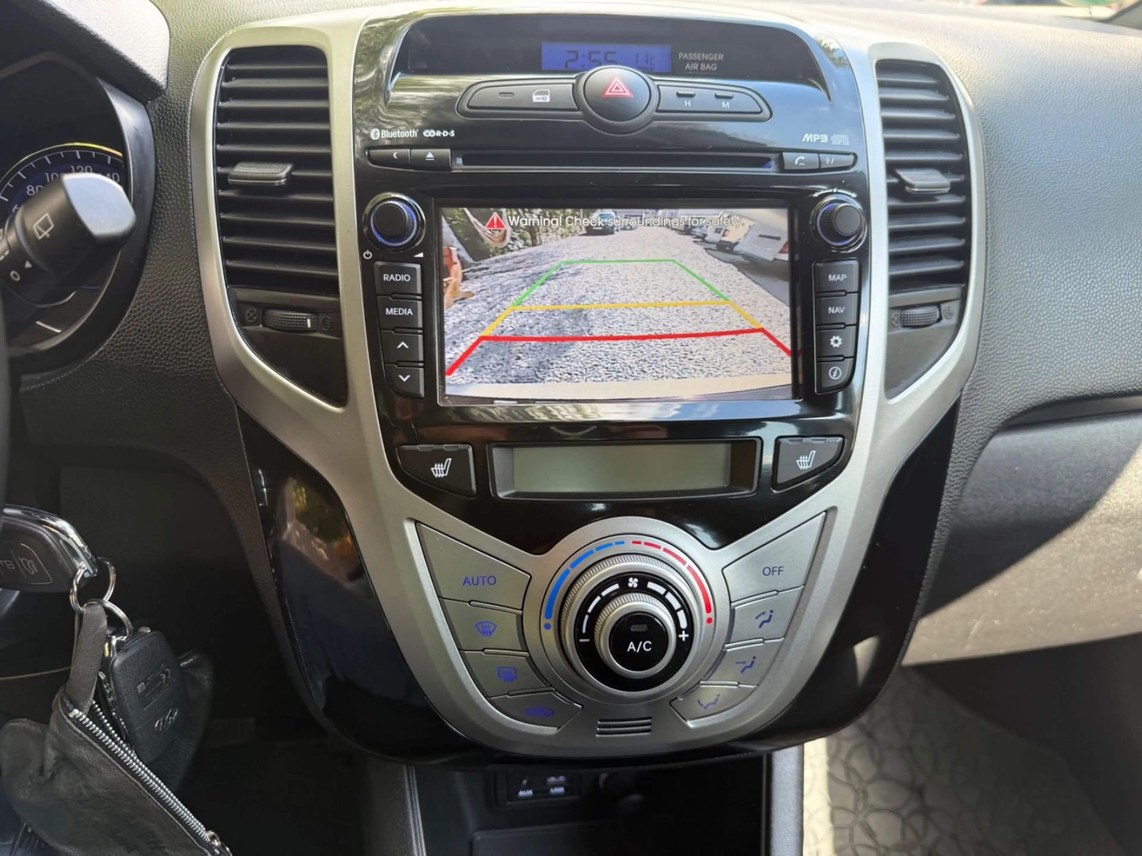 Hyundai iX20 Trend  LPG Gas Automatik Navi Kamera — photo 13