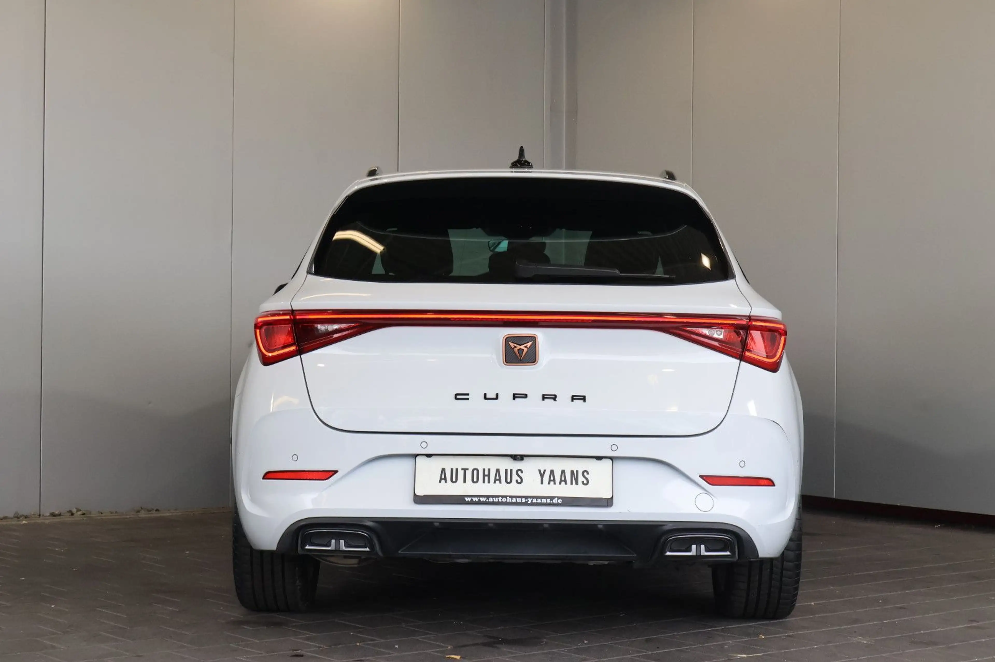 CUPRA Leon ST 1.5 eTSI AID+CARPLAY+ACC+KEY+LED+18" — photo 5