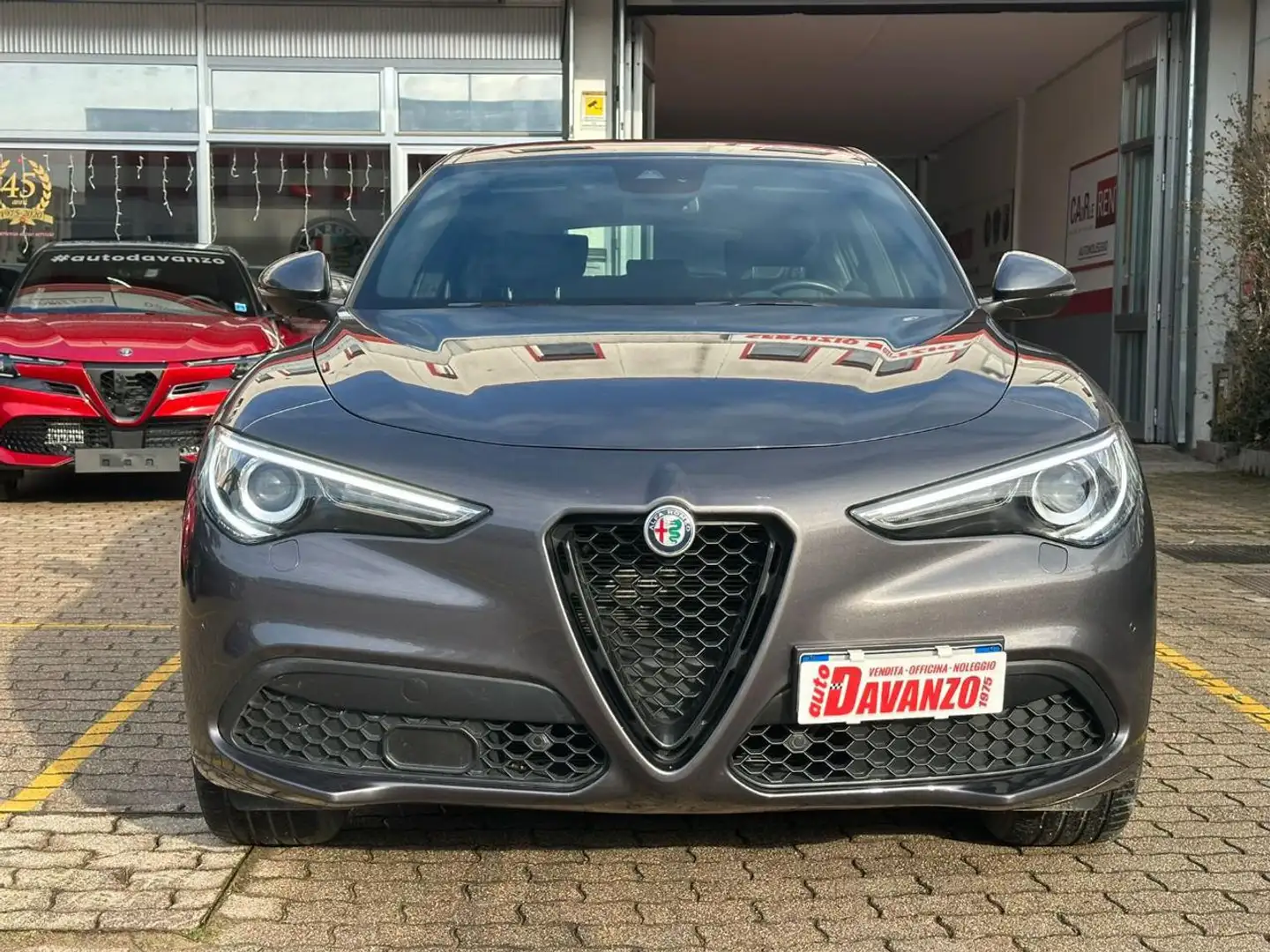 Alfa Romeo Stelvio 2.2 Turbodiesel 210 CV AT8 Q4 Veloce Grijs - 2