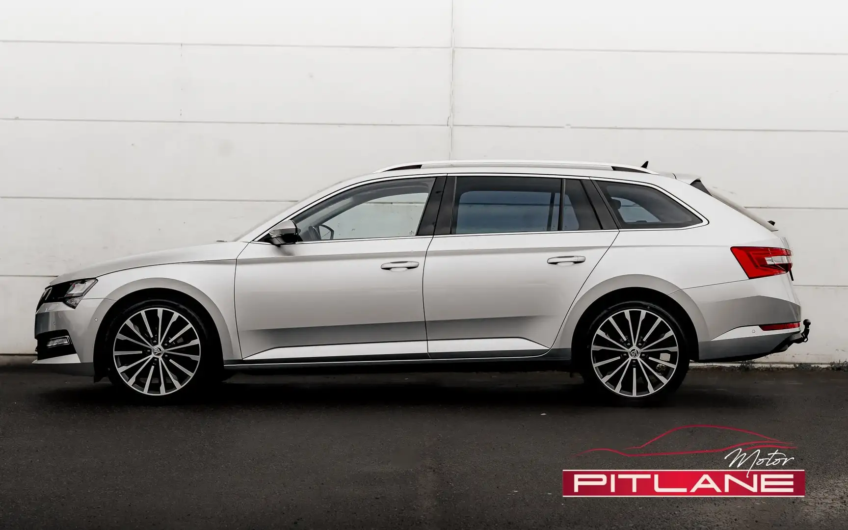 Skoda Superb 2.0 TDi Edition Style DSG 7 / ATTELAGE / CARPLAY Argent - 2