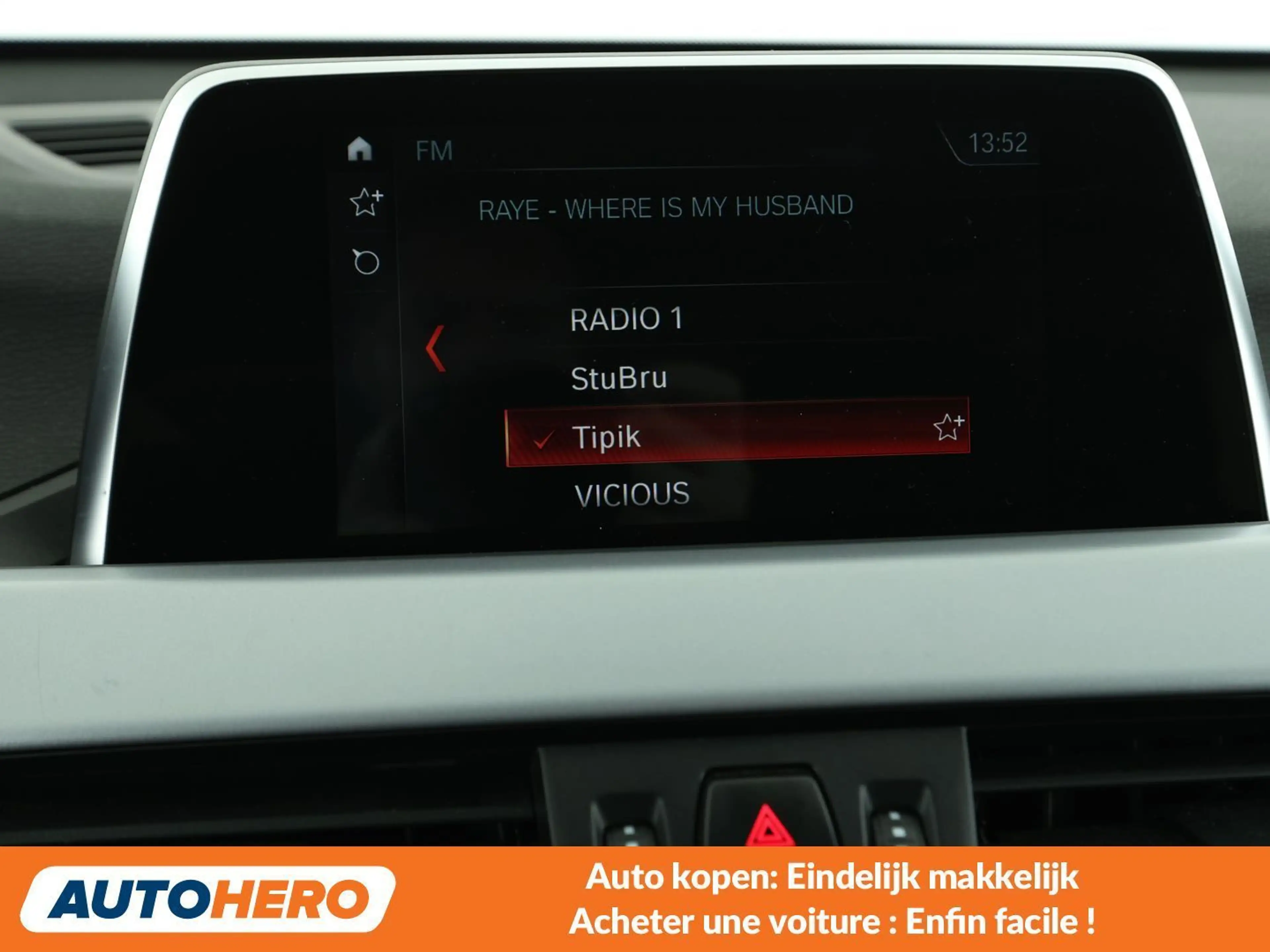 BMW X1 sDrive 18d Advantage — photo 9