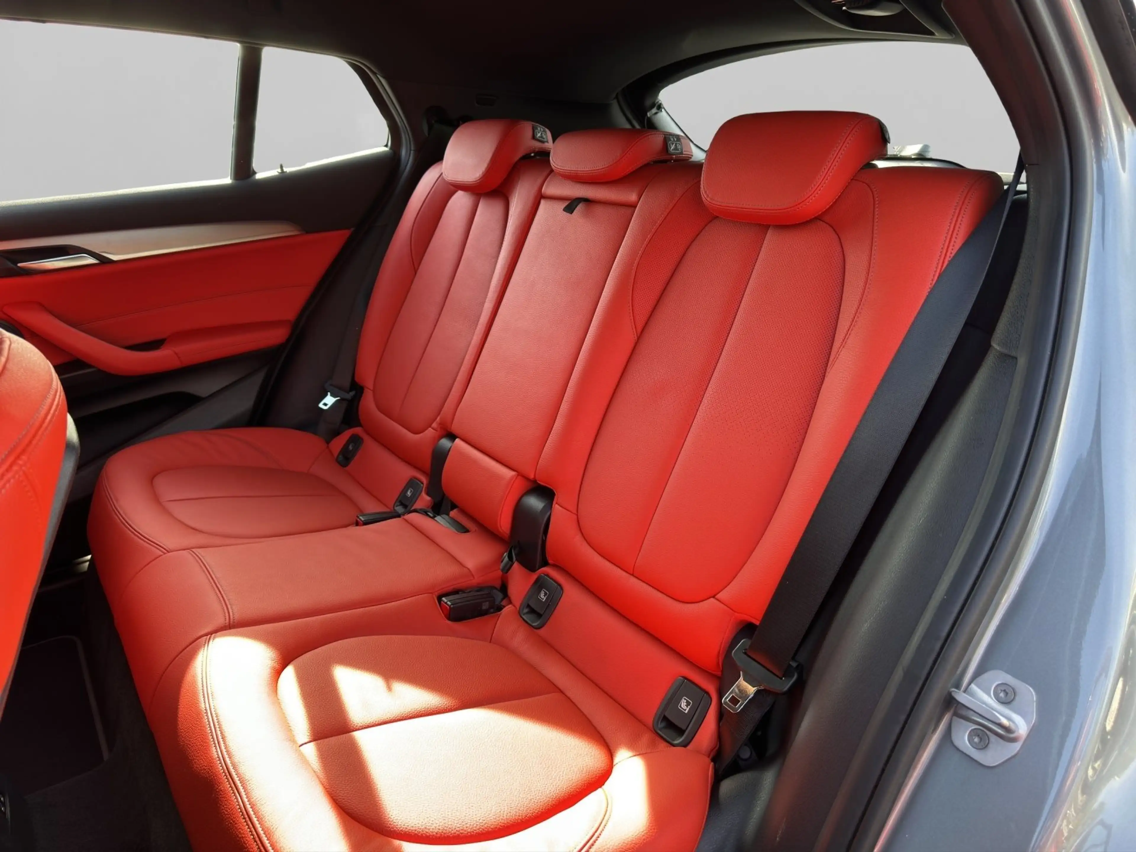 BMW X2 xDrive25e Head-Up HiFi DAB LED RFK Tempomat — photo 8