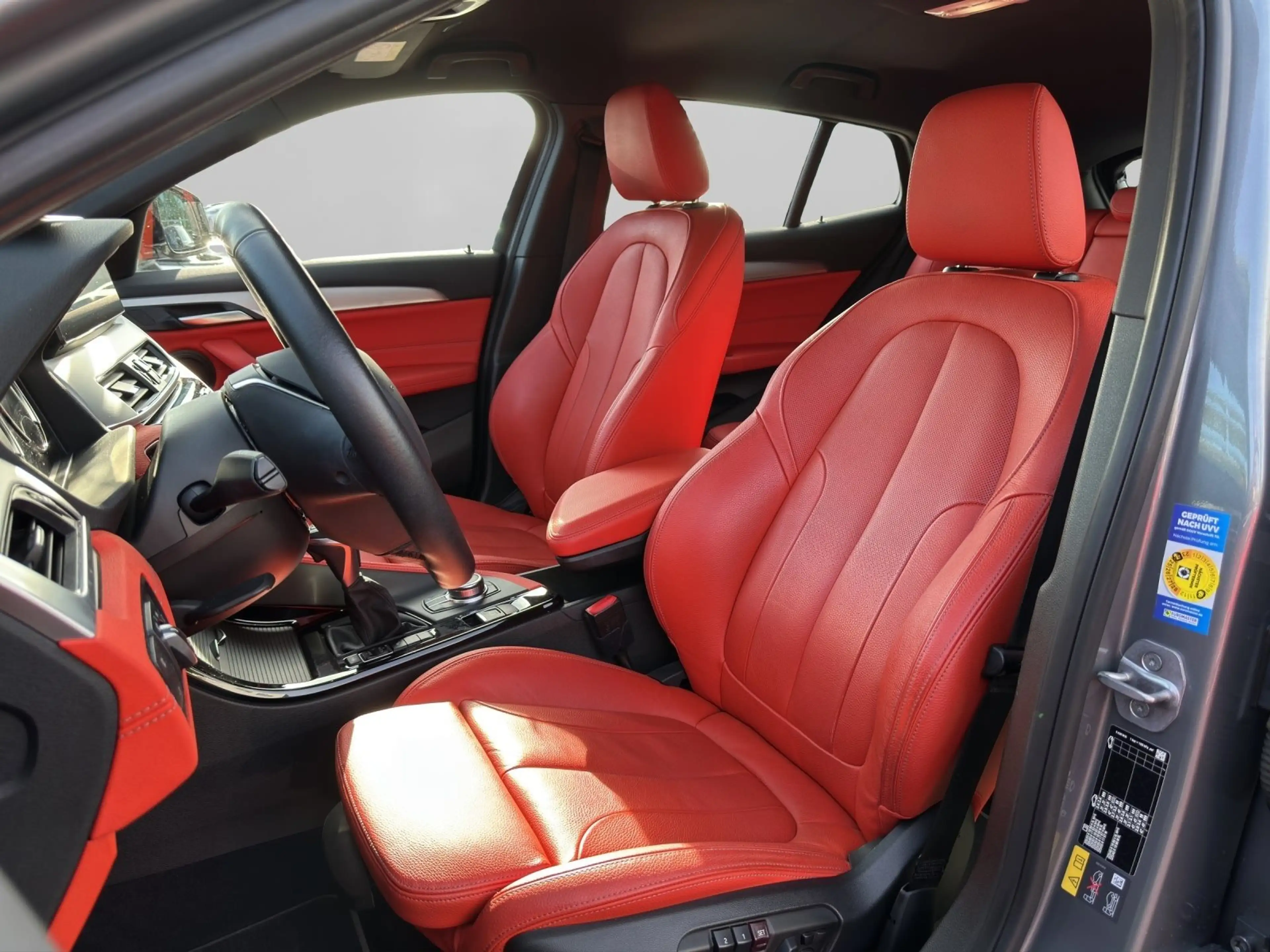 BMW X2 xDrive25e Head-Up HiFi DAB LED RFK Tempomat — photo 7