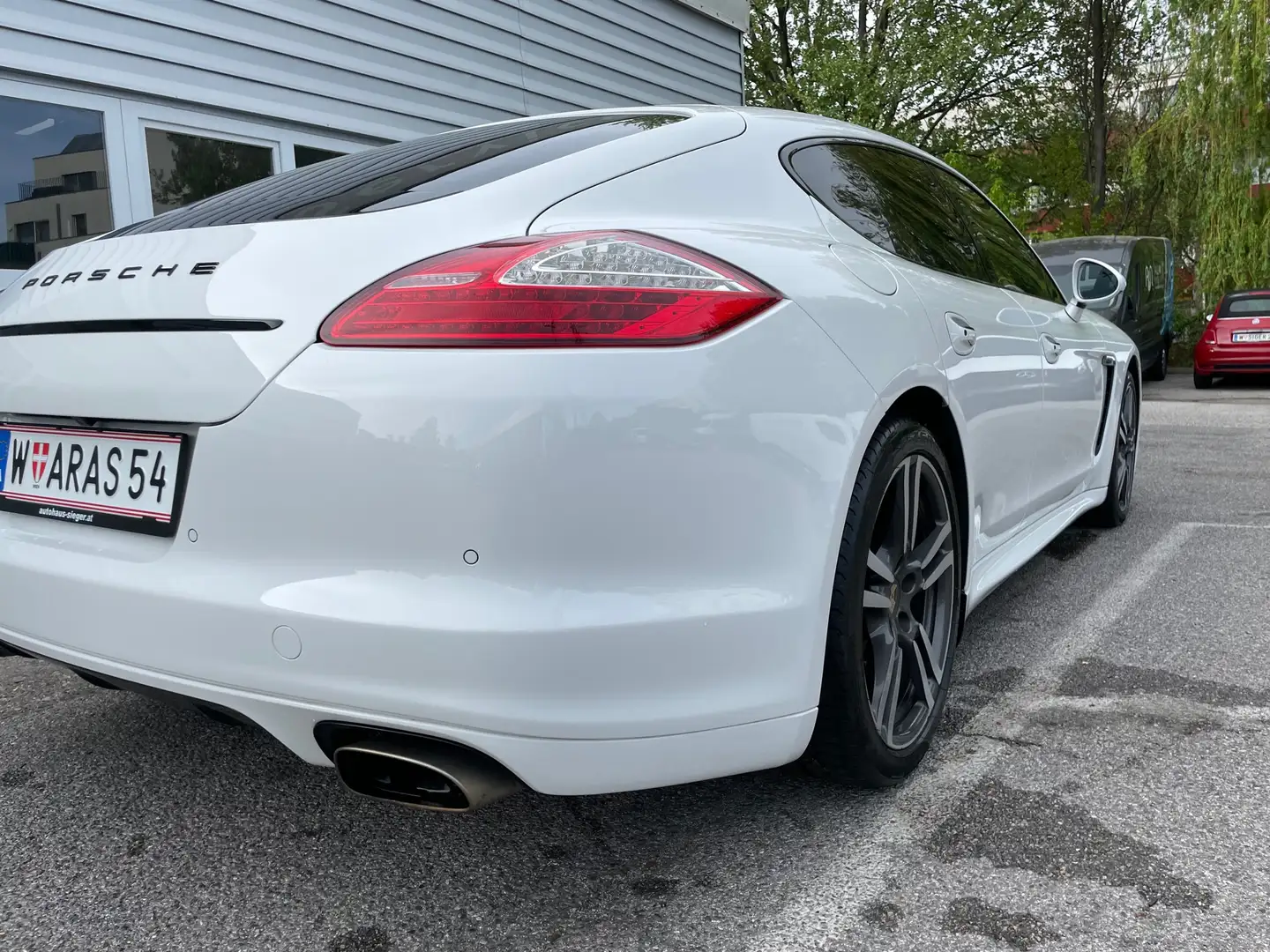 Porsche Panamera 3,0 Diesel Aut. Weiß - 1