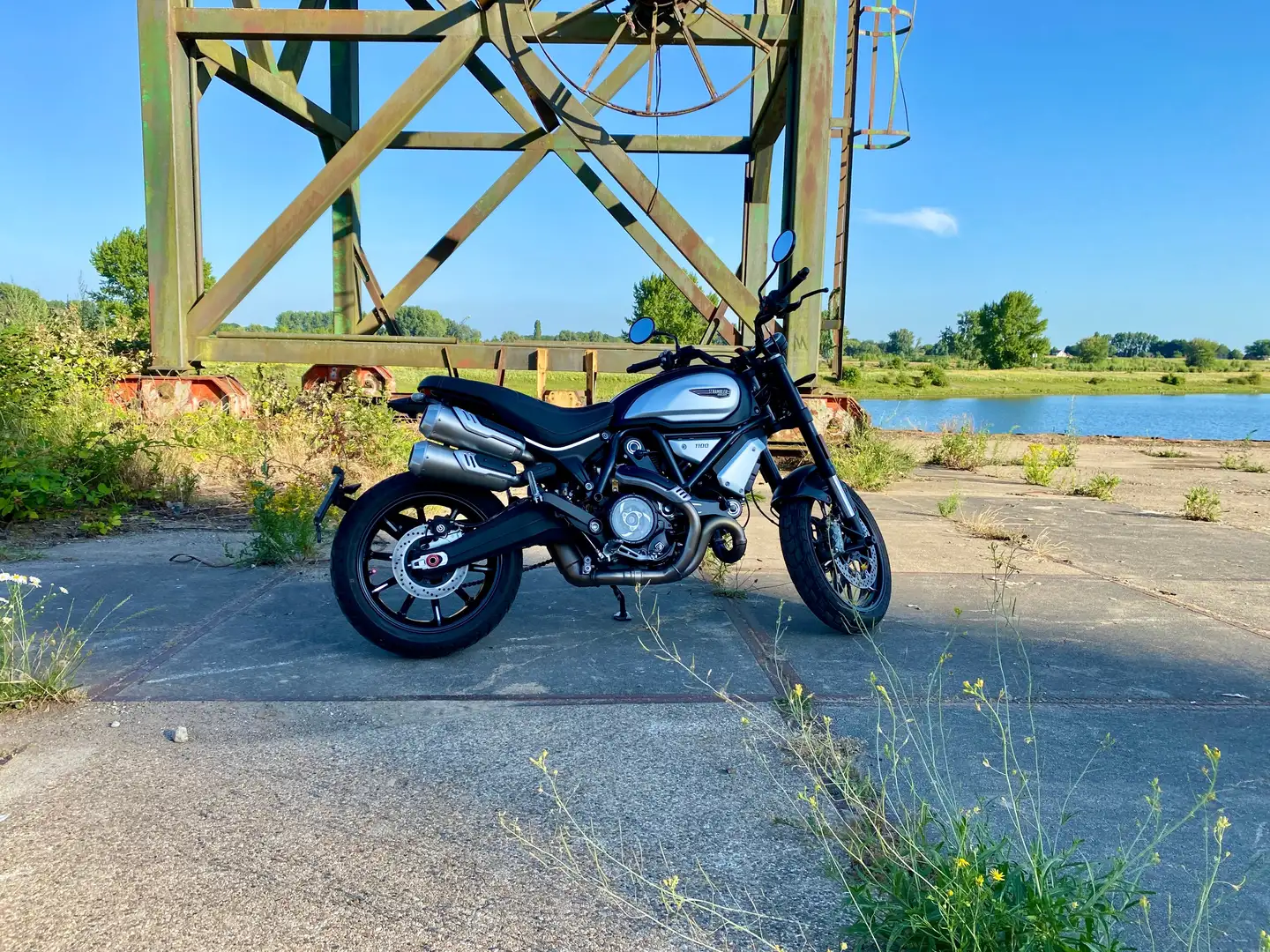 Ducati Scrambler 1100 Dark Pro Zwart - 1