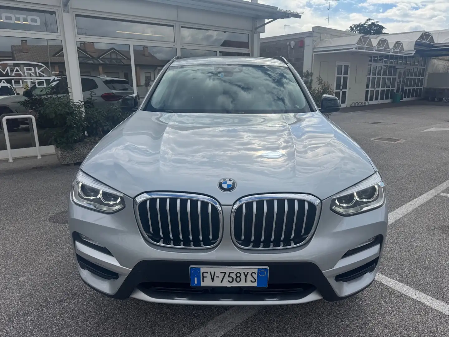 BMW X3 xDrive30d xLine Silber - 2