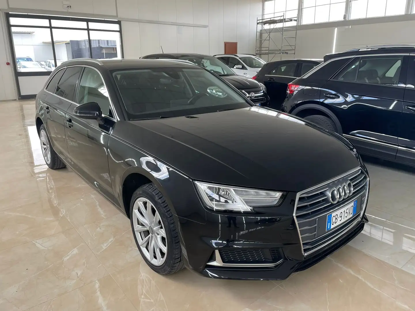 Audi A4 A4 Avant 2.0 35 TDI S TRONIC 150cv Nero - 1