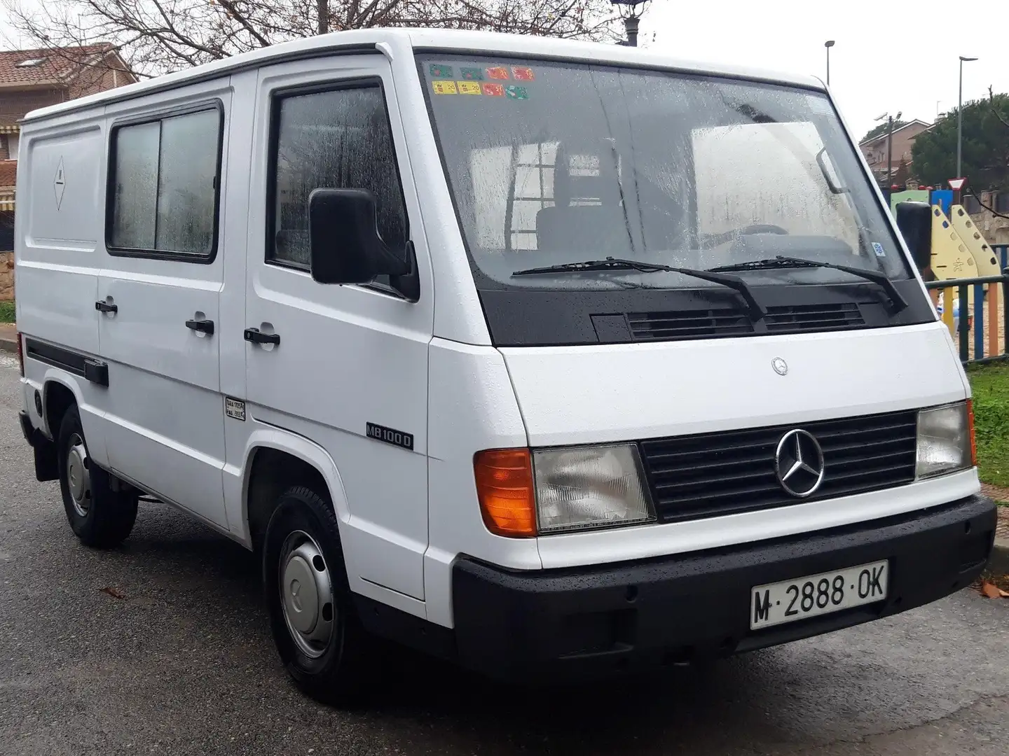 Mercedes-Benz MB 100 MB-100 Furgón - 2