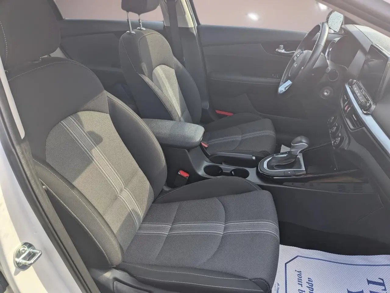 Kia Forte снимка Kia Forte