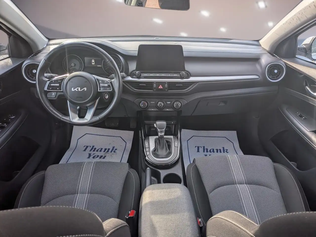 Kia Forte снимка Kia Forte