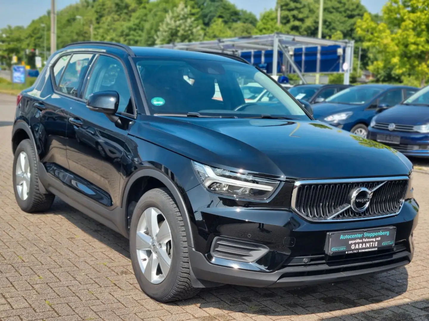 Volvo XC40 Momentum Core/Navi/LEDs/Kamera/PDC/Garantie Negro - 2