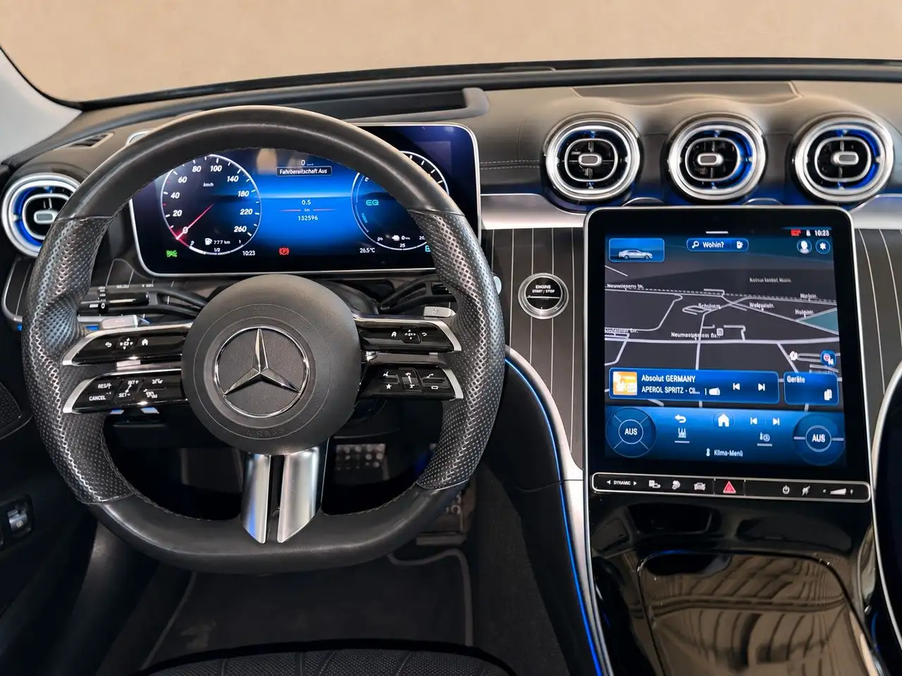 2022 Mercedes-Benz C 300 e AMG Line Night HUD 360° Leder DC, photograph 10