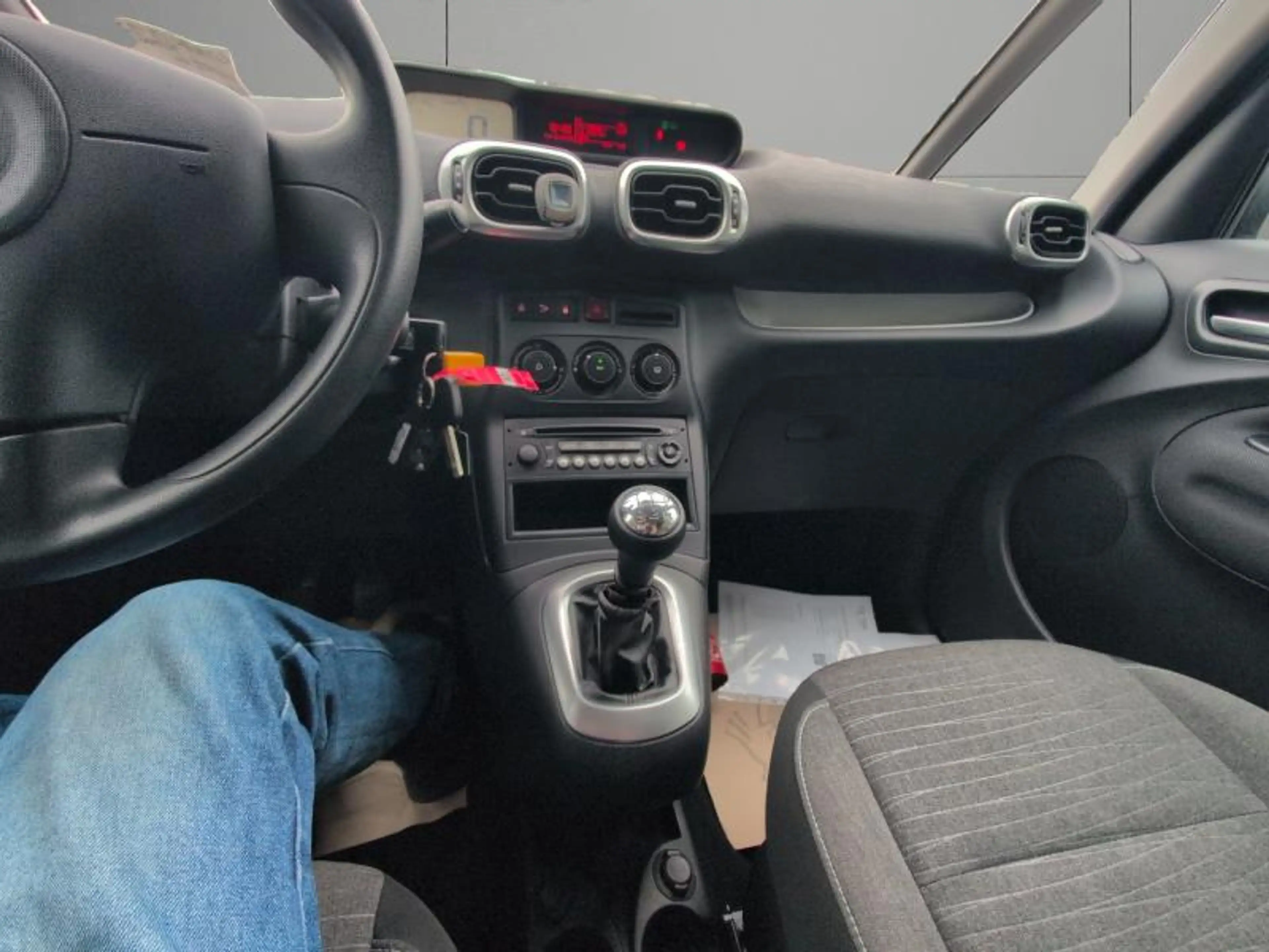 Citroen C3 Picasso 1.2TCe 110cv Gris 10/16 41.222km! Airco Cruise — photo 13