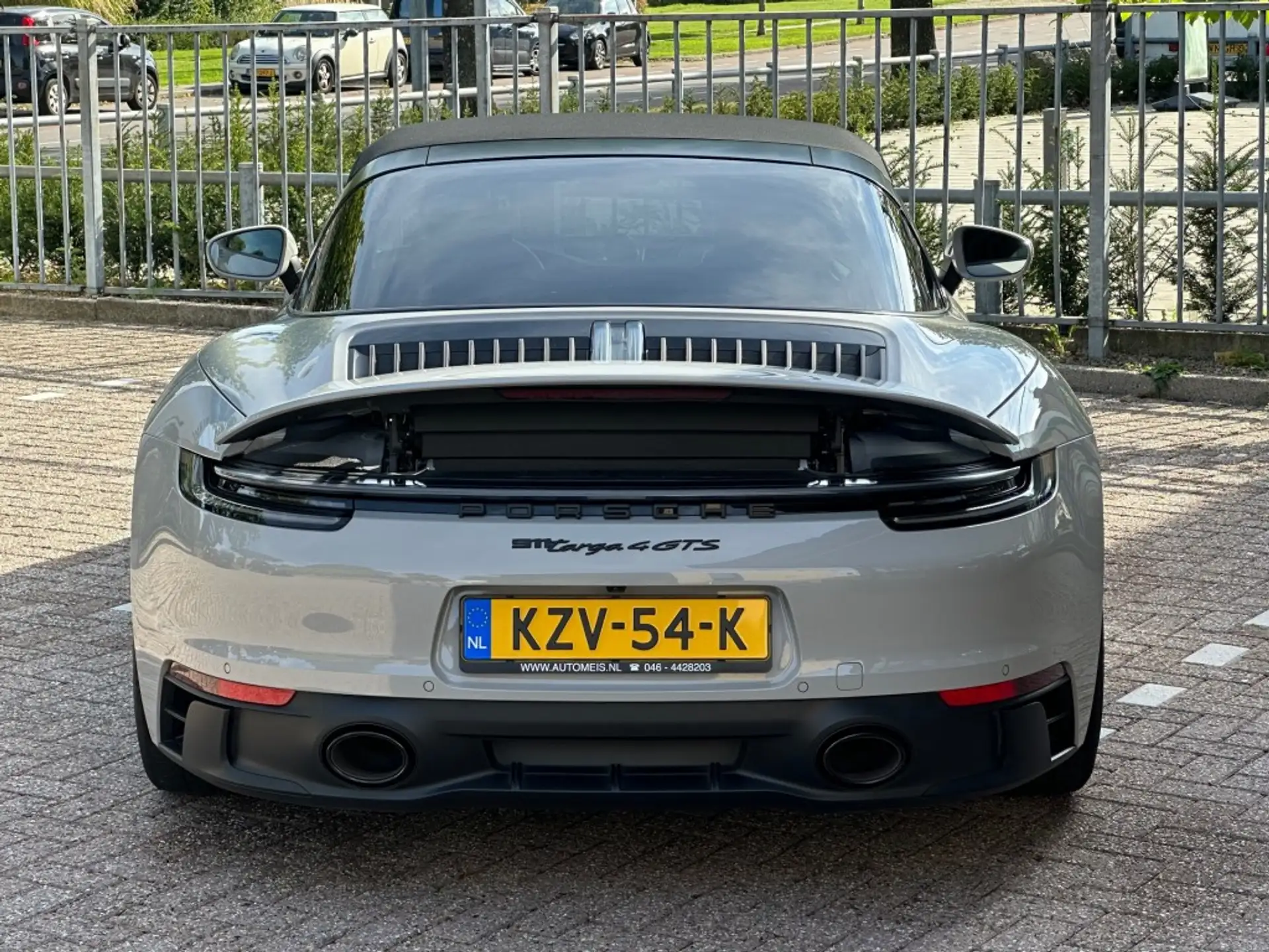 포르쉐 911 Targa 4 GTS 2024 화이트 사진 8