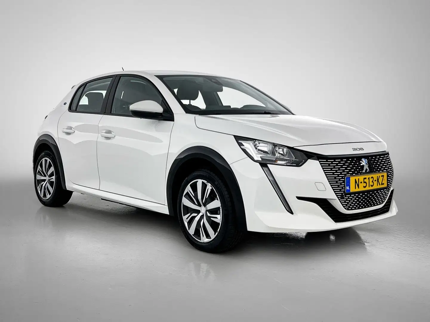 Peugeot e-208 EV Active 50 kWh 136pk Automaat | Navigatie via Ap Wit - 2