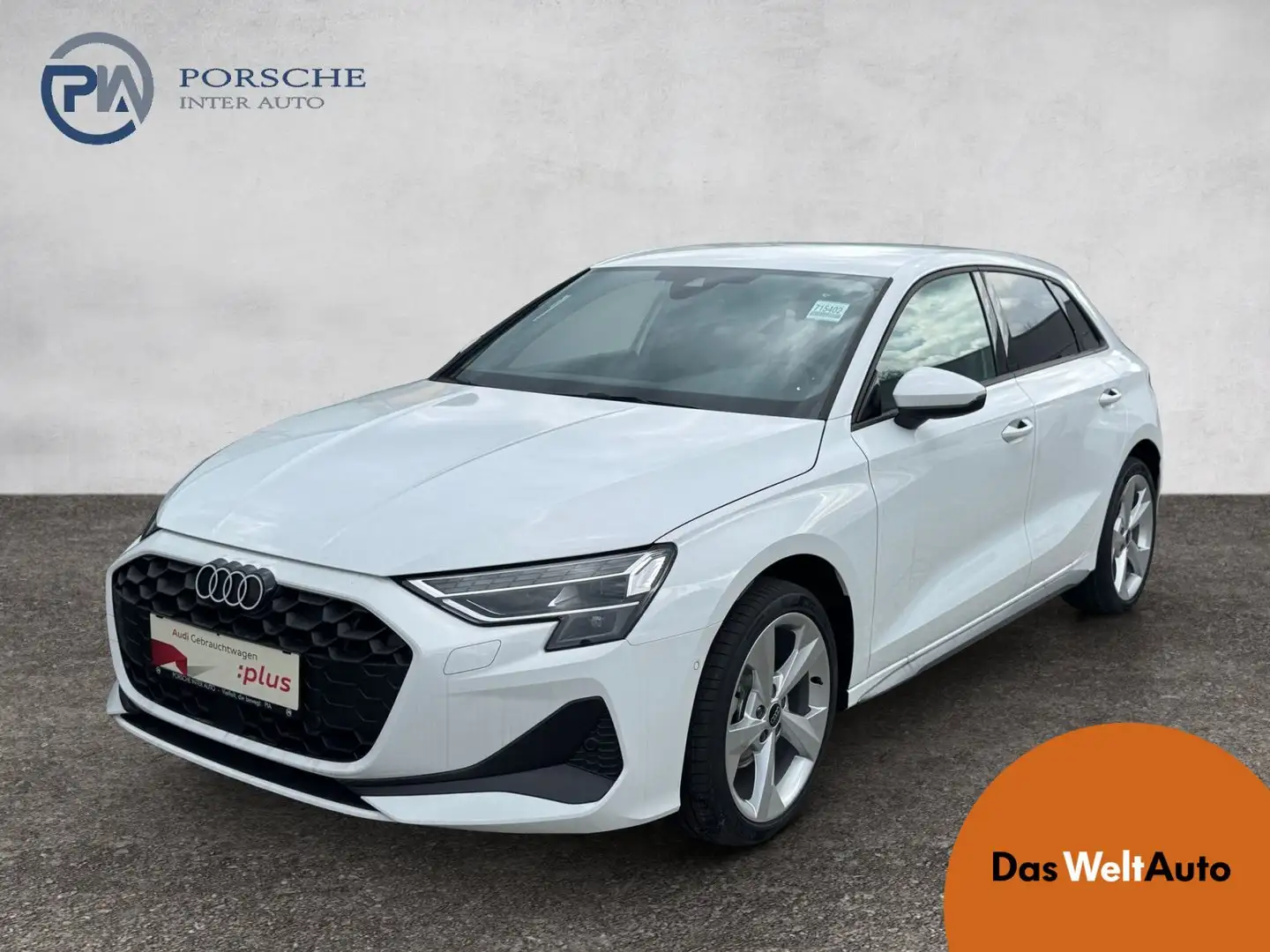 Audi A3 30 TFSI Белый - 1