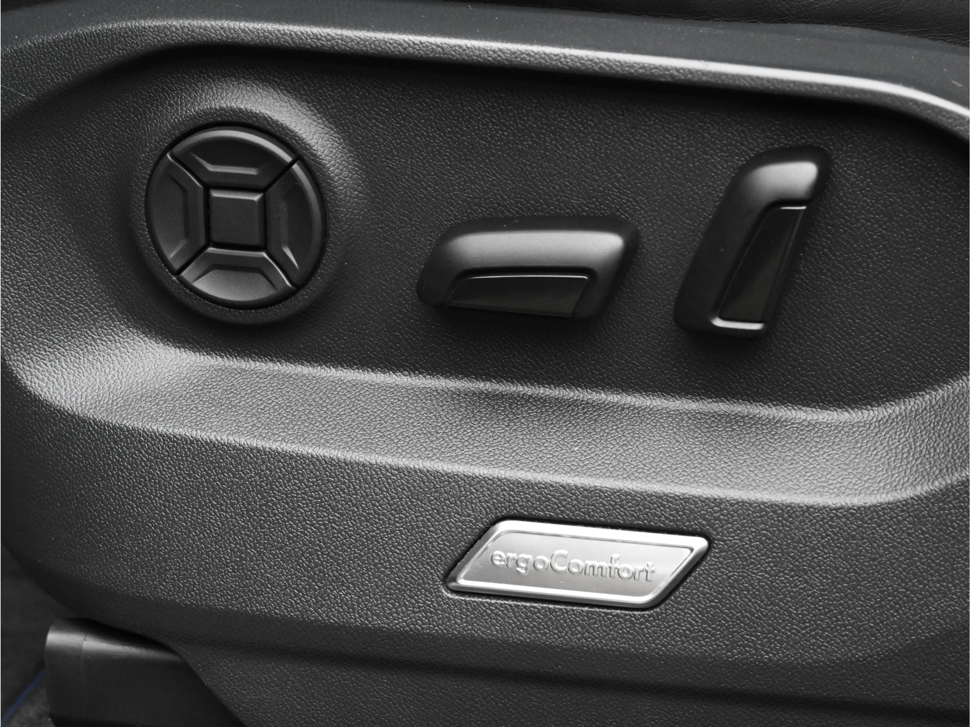 Volkswagen Touareg 3.0 TSi eHybrid 4MOTION R Pano Lucht Leder-Belucht — photo 40