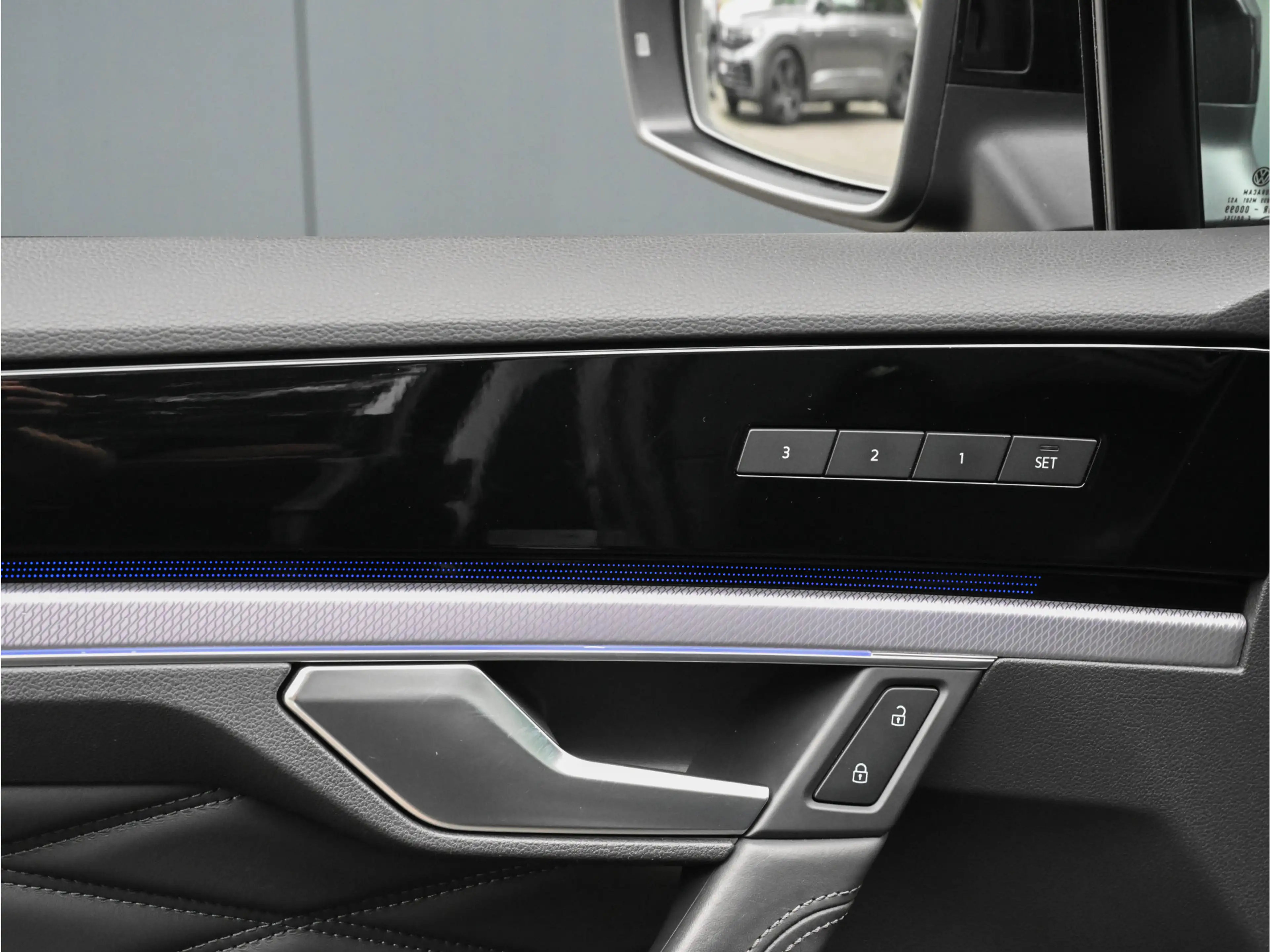 Volkswagen Touareg 3.0 TSi eHybrid 4MOTION R Pano Lucht Leder-Belucht — photo 34