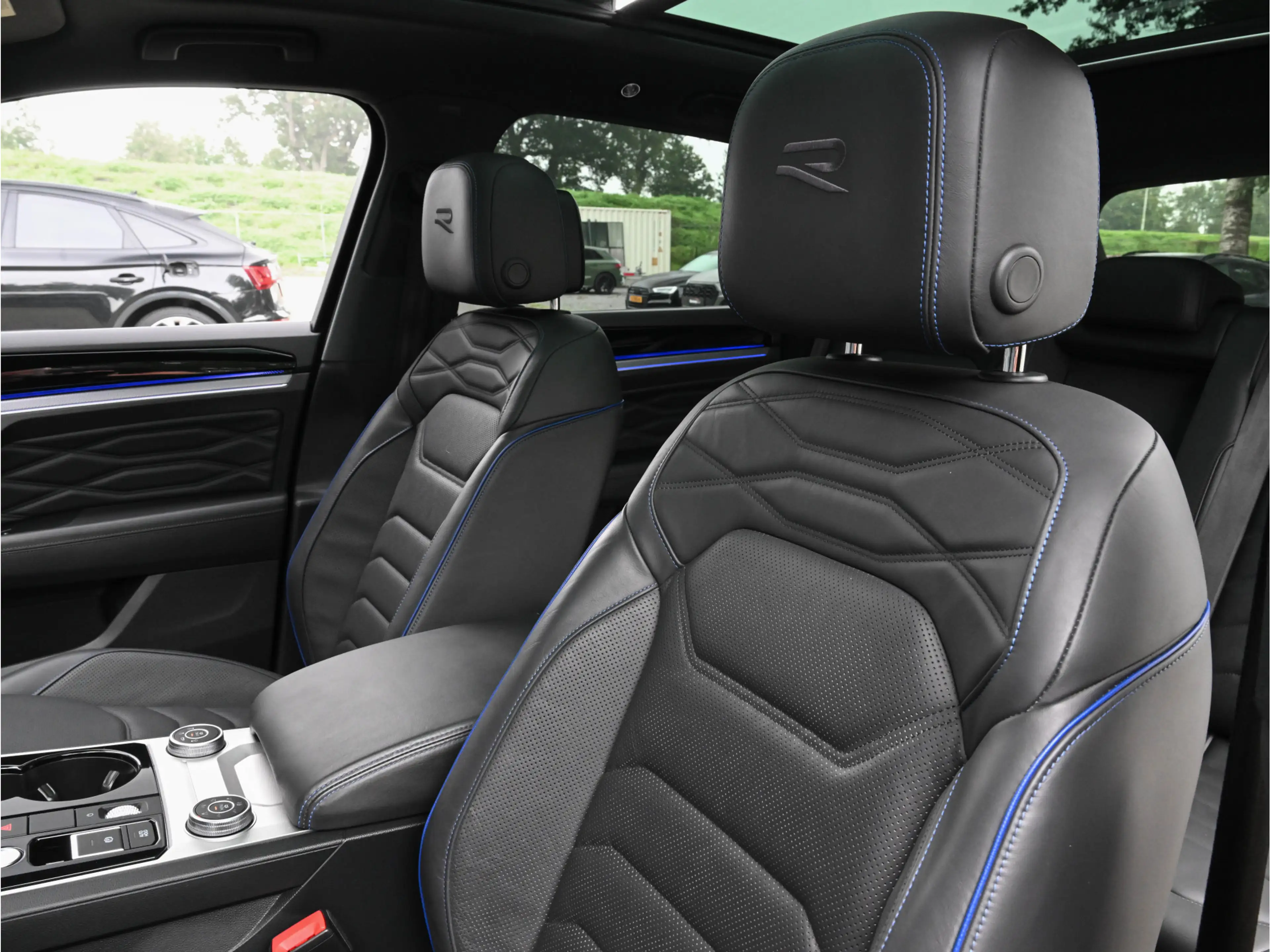 Volkswagen Touareg 3.0 TSi eHybrid 4MOTION R Pano Lucht Leder-Belucht — photo 37