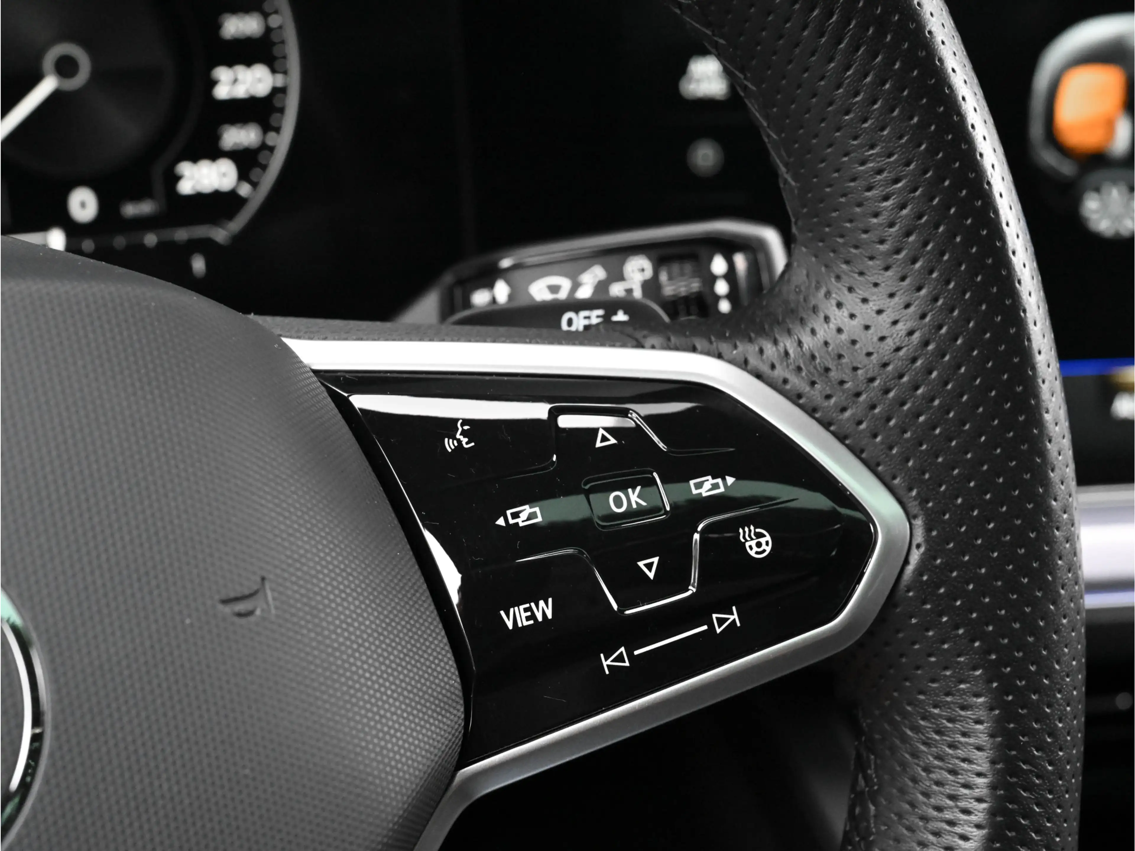 Volkswagen Touareg 3.0 TSi eHybrid 4MOTION R Pano Lucht Leder-Belucht — photo 32