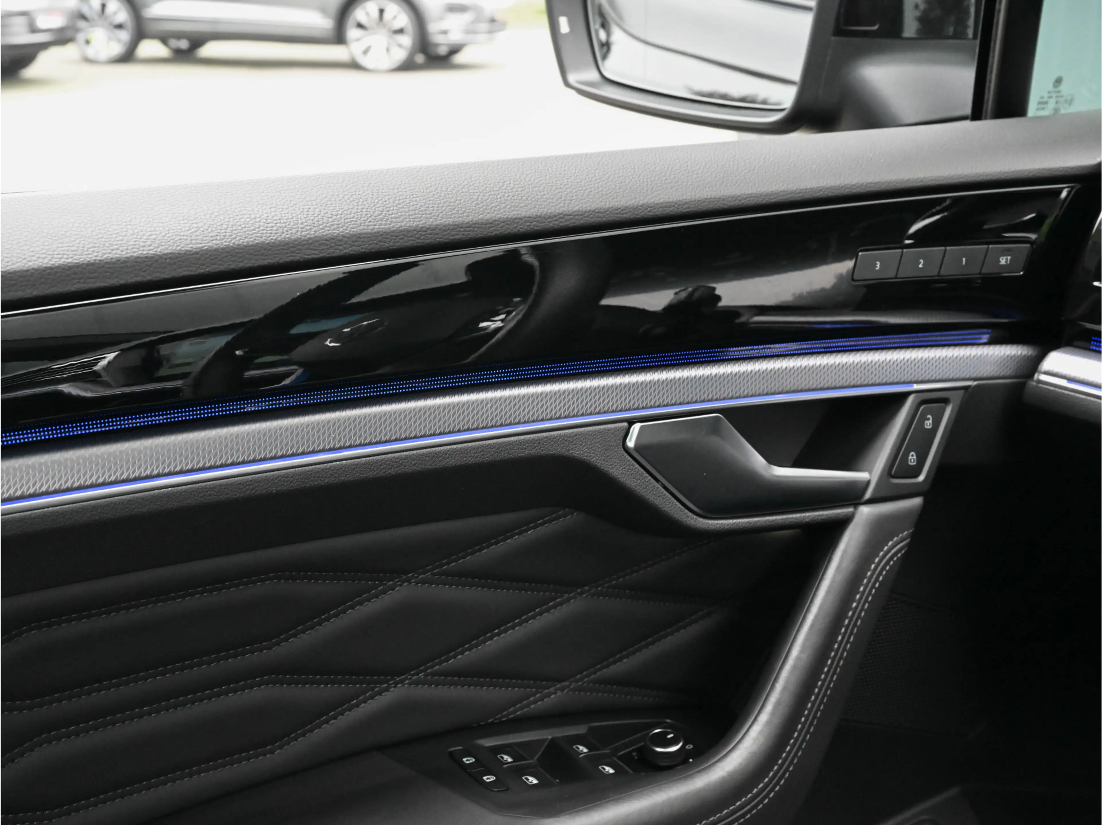 Volkswagen Touareg 3.0 TSi eHybrid 4MOTION R Pano Lucht Leder-Belucht — photo 44