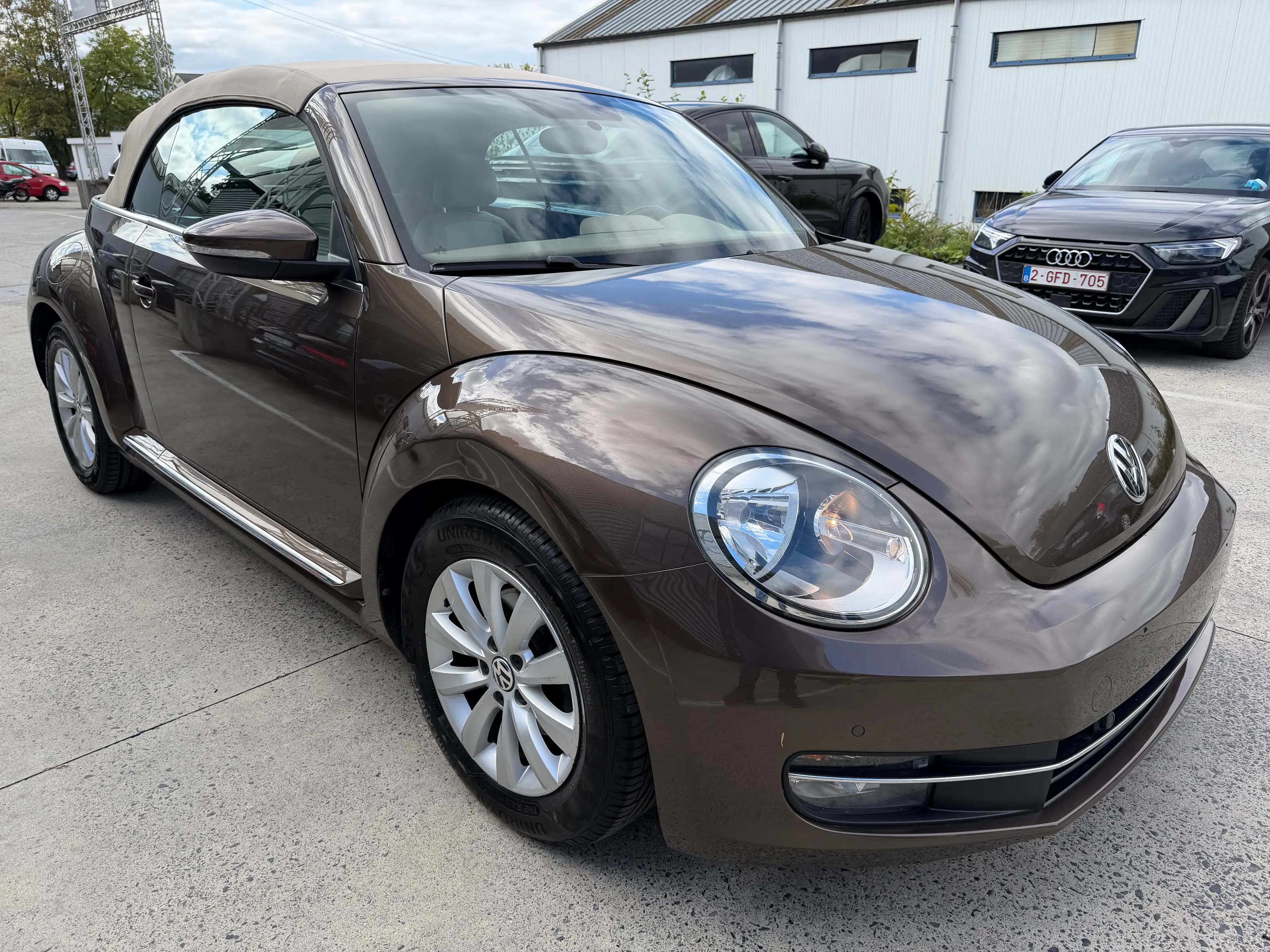 Volkswagen Beetle Beetle Cabriolet 1.2 TSI Design BMT — photo 2