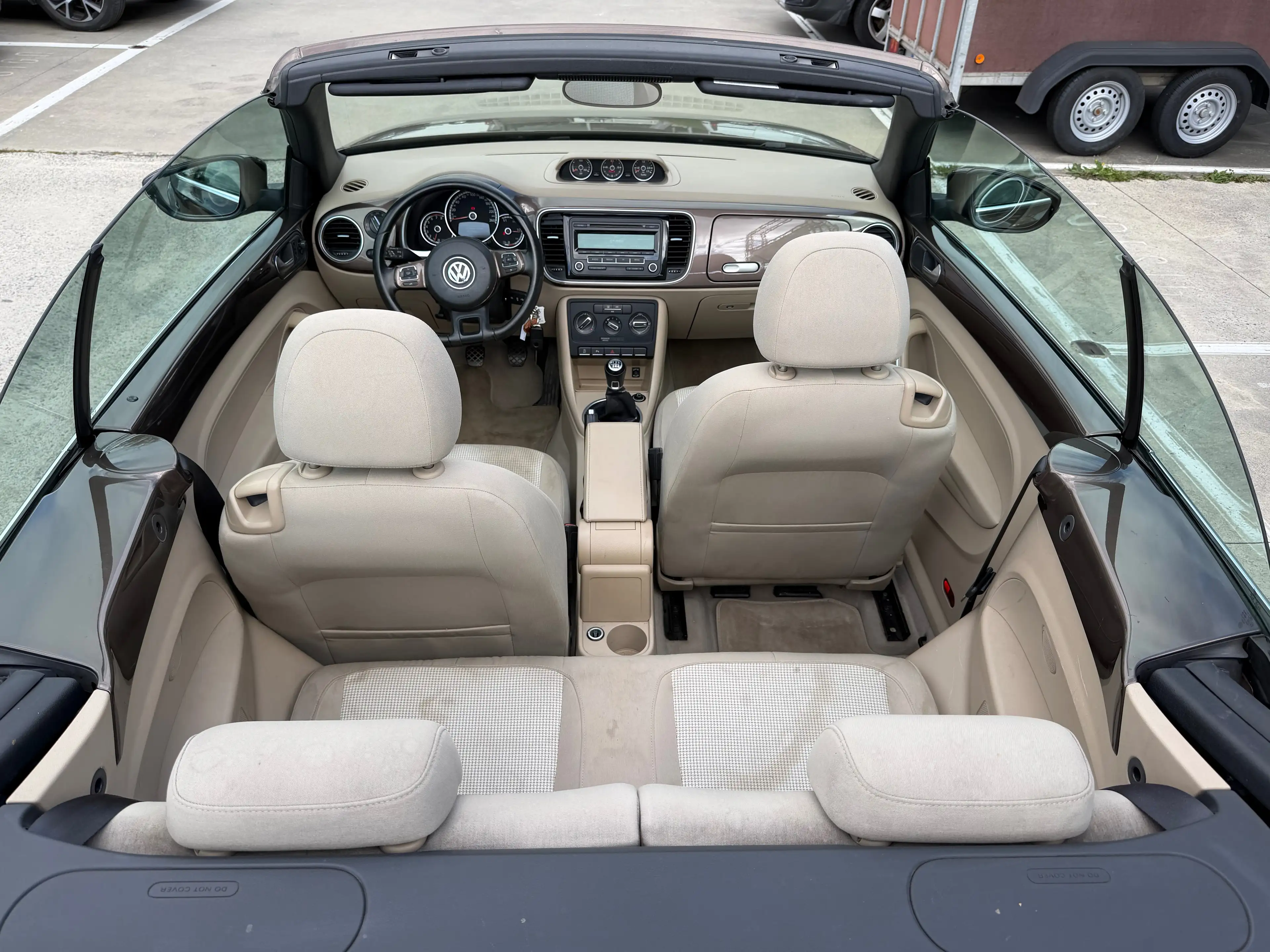 Volkswagen Beetle Beetle Cabriolet 1.2 TSI Design BMT — photo 14