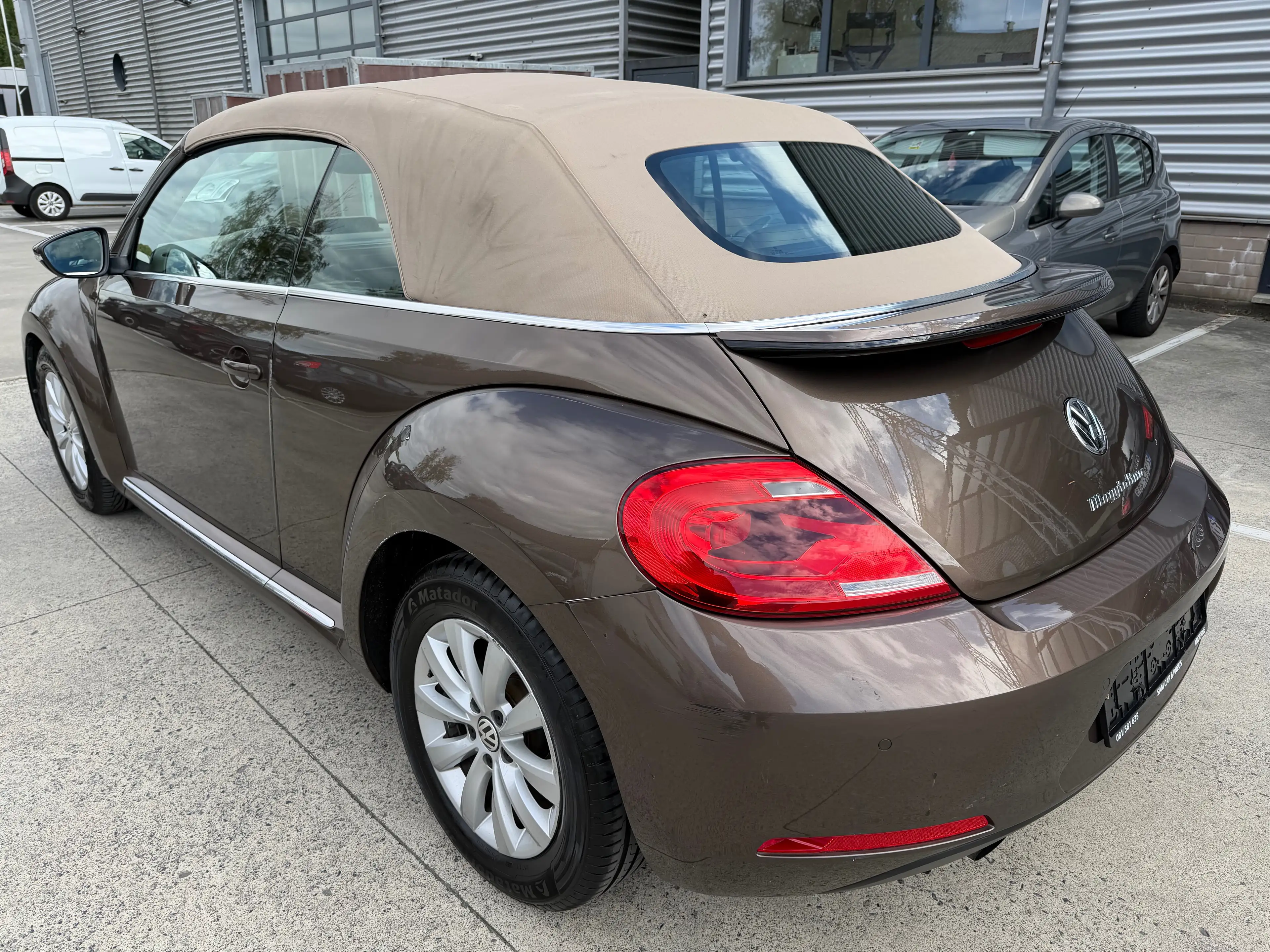 Volkswagen Beetle Beetle Cabriolet 1.2 TSI Design BMT — photo 4
