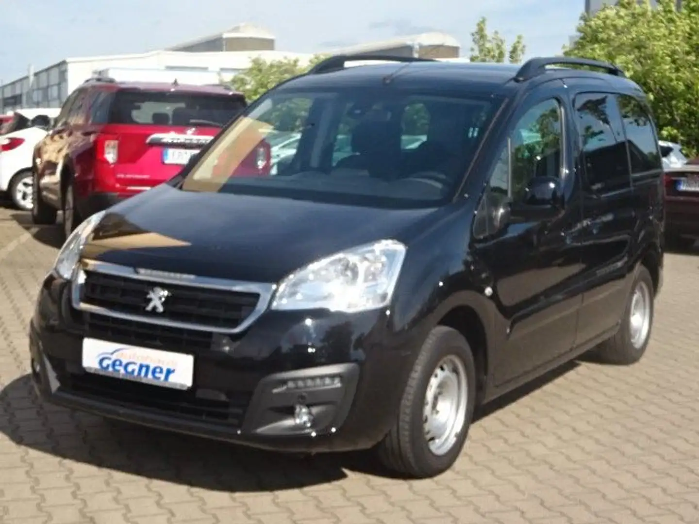 Peugeot Partner 110PS Allure Kamera SHZ Black - 2
