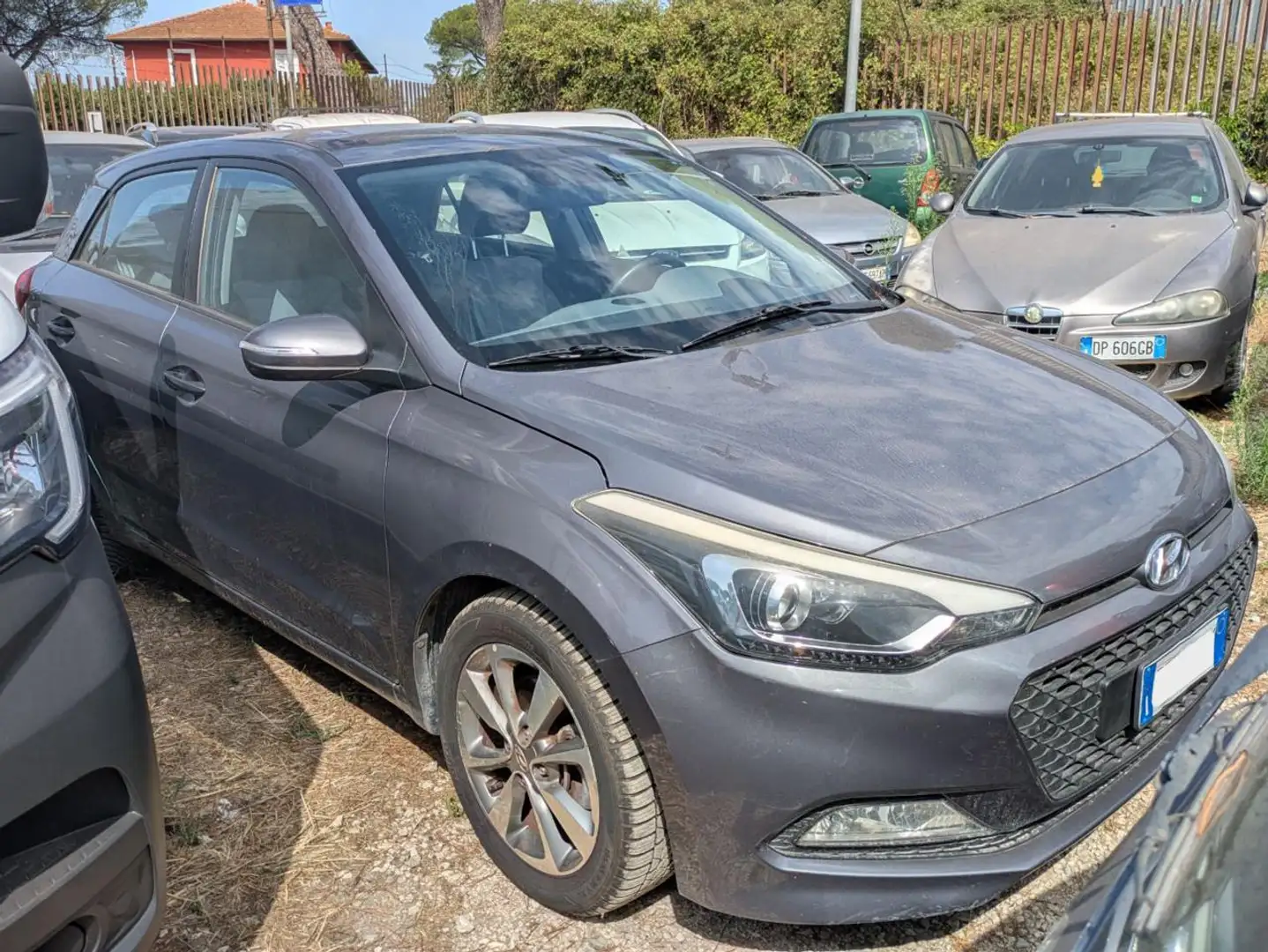 Hyundai i20 1.1cc 75cv LANE ASSIST CRUISE CONTROL CERCHI Grigio - 2