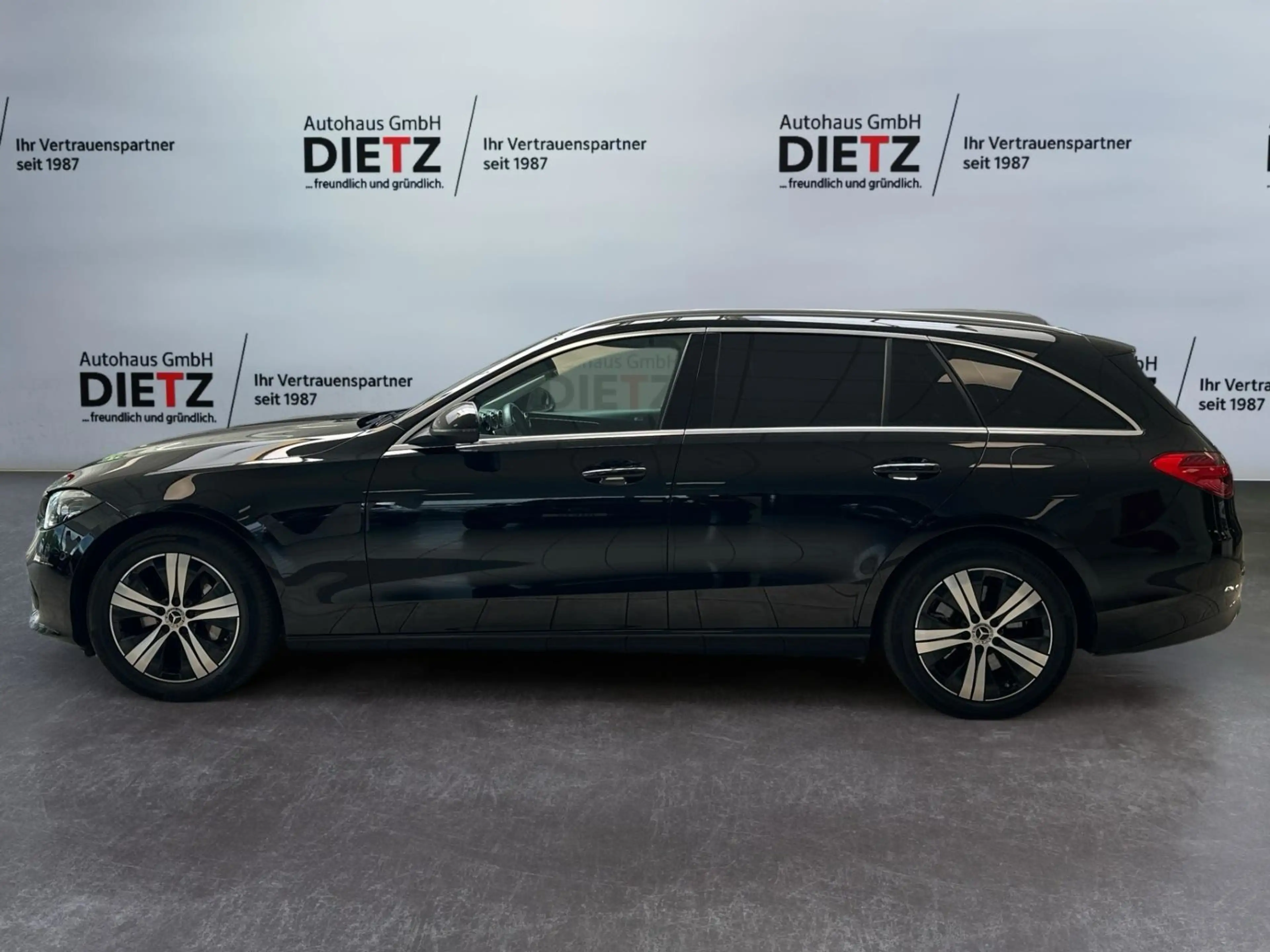 Mercedes-Benz C 300 e T Avantgarde*9G*LED*NAVI*KAM*DISTR*WIDE — photo 5