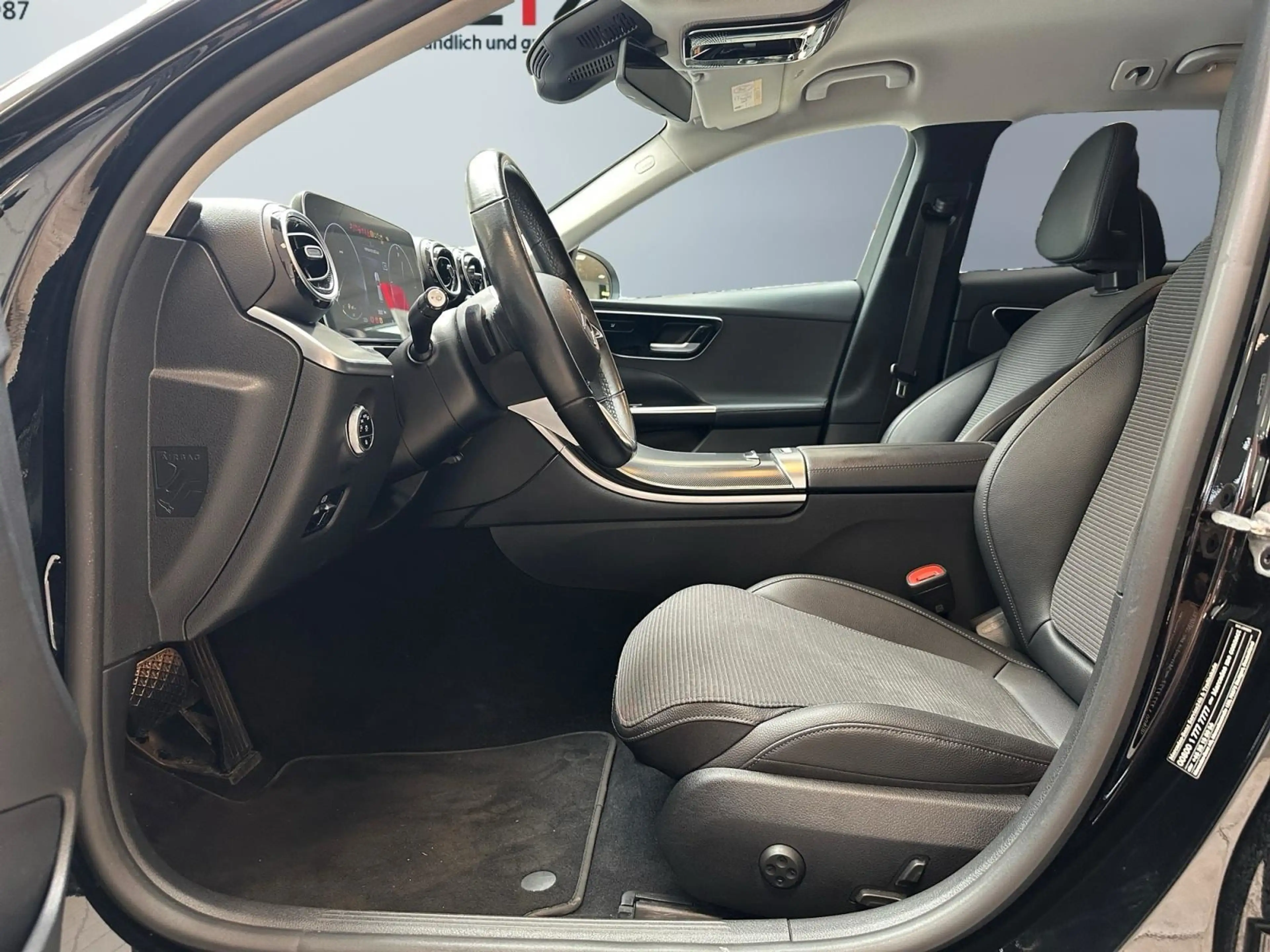 Mercedes-Benz C 300 e T Avantgarde*9G*LED*NAVI*KAM*DISTR*WIDE — photo 10