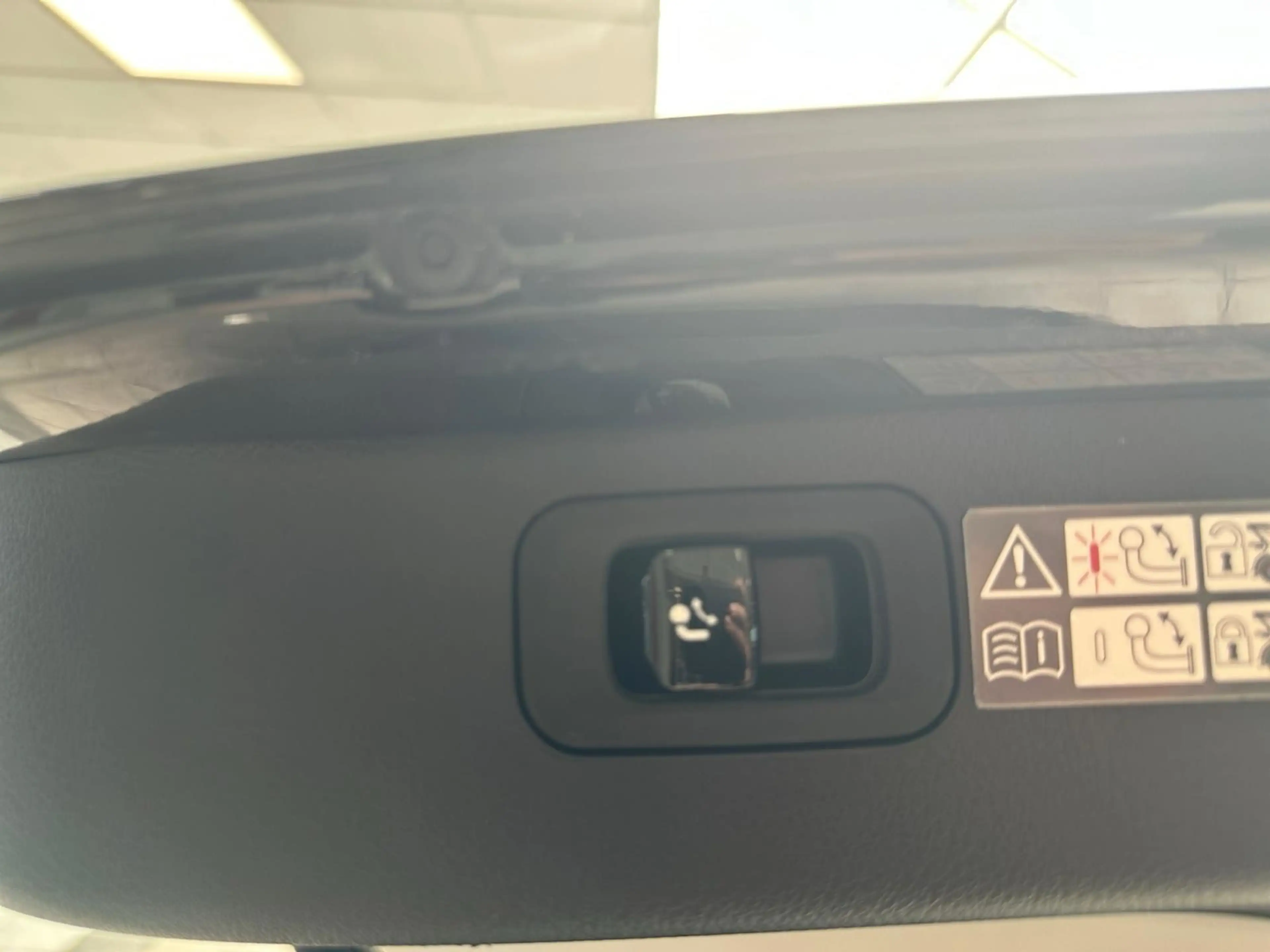 Mercedes-Benz C 300 e T Avantgarde*9G*LED*NAVI*KAM*DISTR*WIDE — photo 31