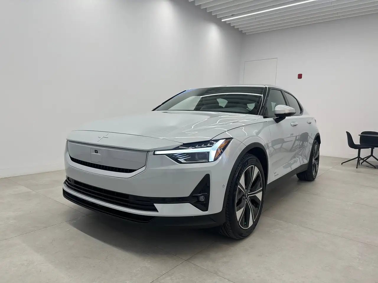 Polestar 2 снимка Polestar 2