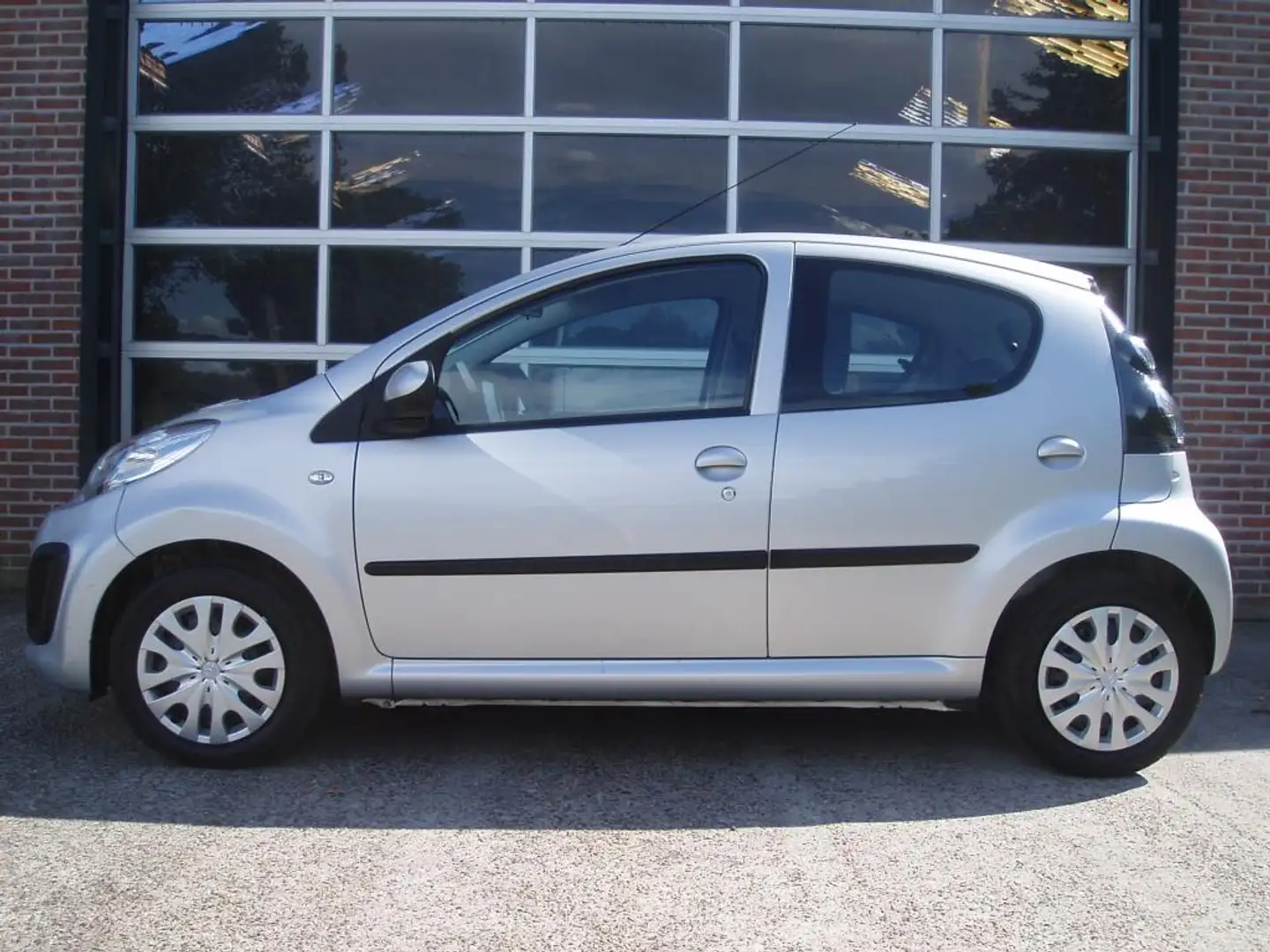 Citroen C1 1.0 Collection 5 Deurs 14.500KM!!! Airco, stuurbek Grijs - 2