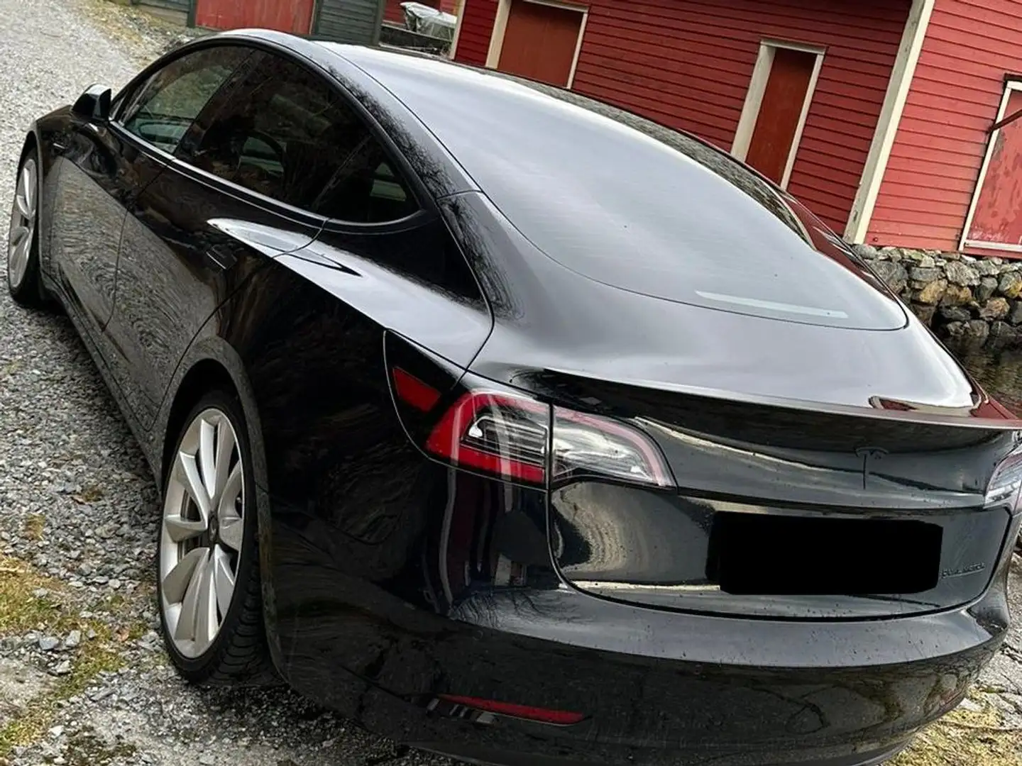 Tesla Model 3 Model 3 Allradantrieb mit Dualmotor Performance Schwarz - 2
