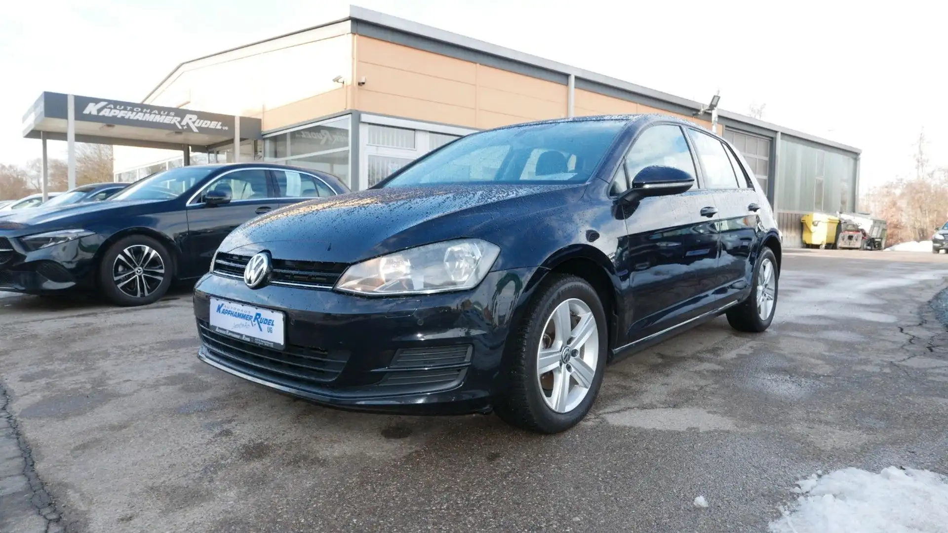 Volkswagen Golf VII Lim. Comfortline/NAVI/ALLWETTER Schwarz - 1