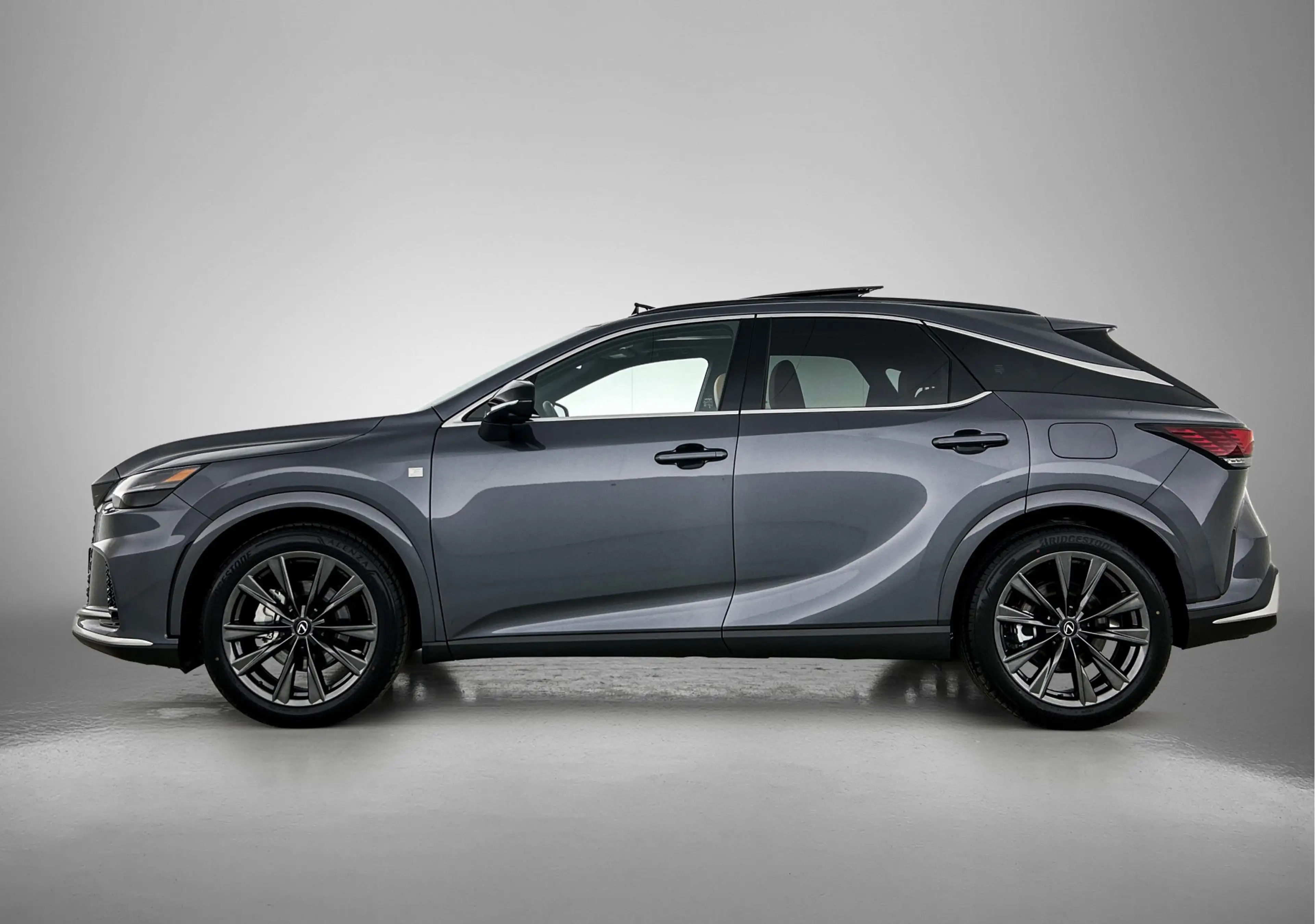 Lexus RX 450h 450h+ Plug-in Hybrid F Sport Design — photo 3