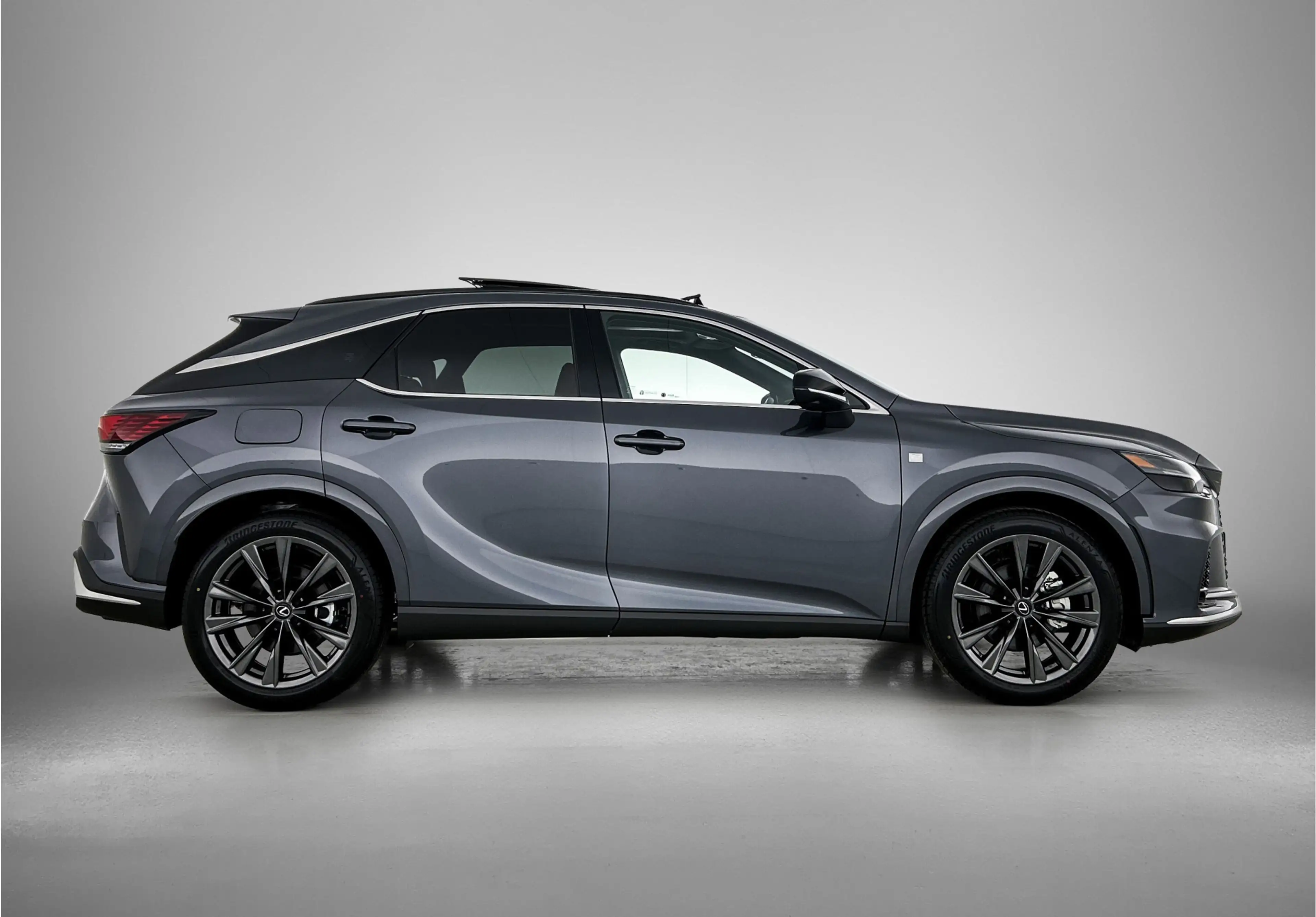 Lexus RX 450h 450h+ Plug-in Hybrid F Sport Design — photo 15