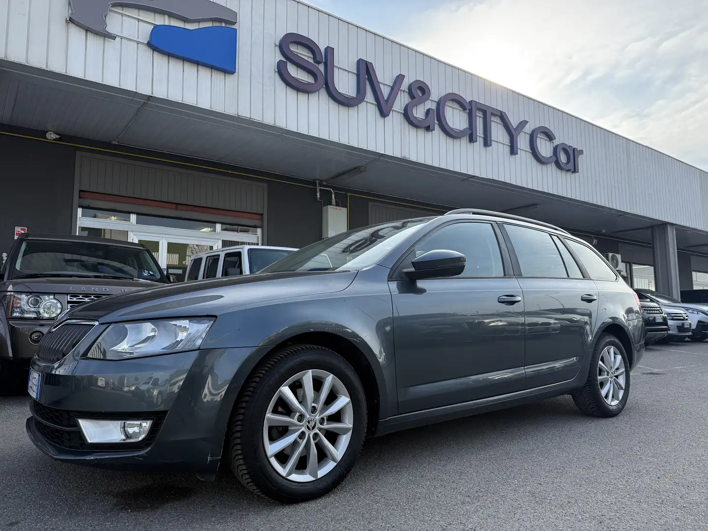 Skoda Octavia Wagon Wagon 1.6 tdi cr E E6 Grigio - 1
