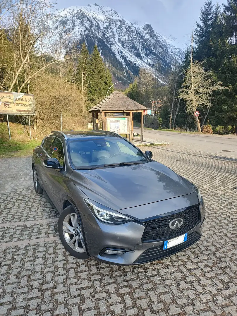 Infiniti Q30 2.2d Premium Tech awd 170cv dct - 1