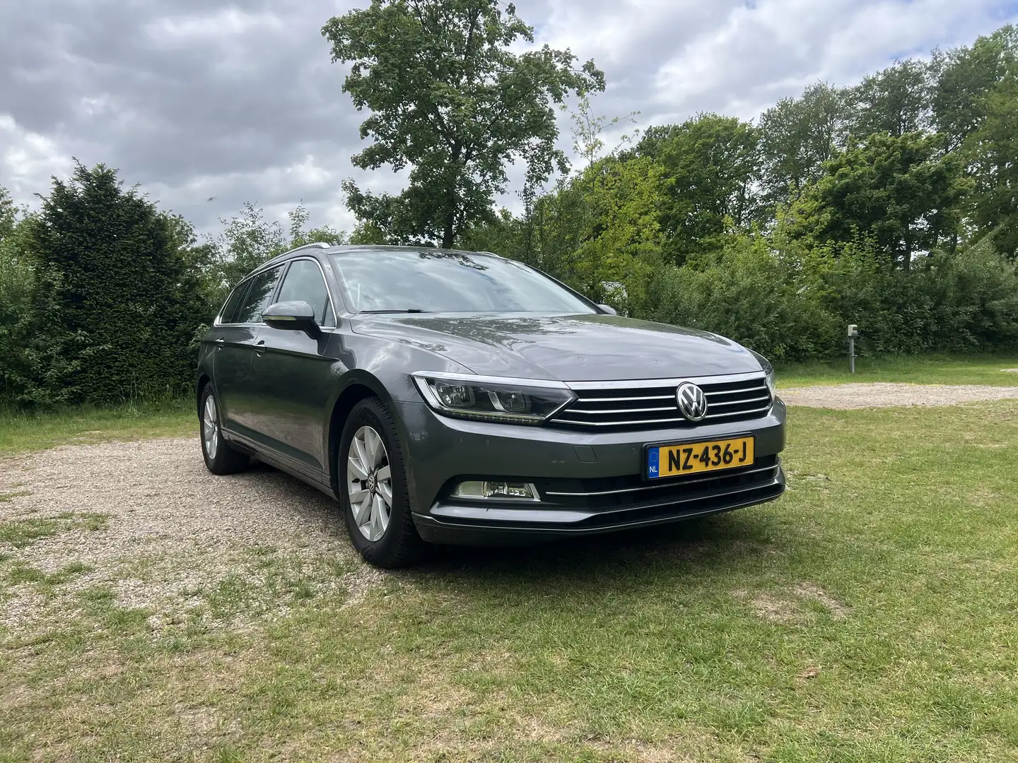 Volkswagen Passat Variant 1.6 TDI (BlueMotion Technology) DSG Comfortline - 1