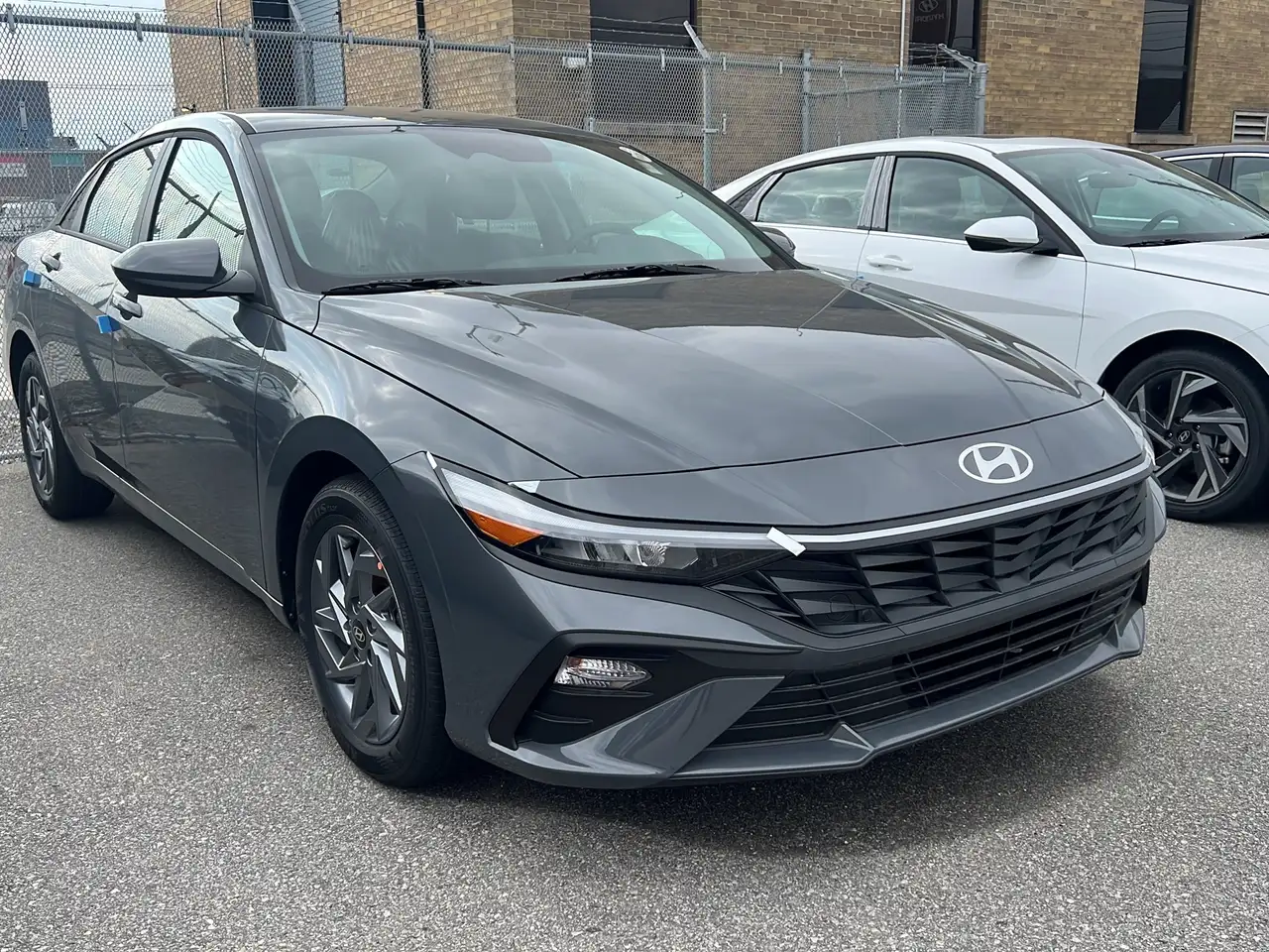 Hyundai ELANTRA снимка Hyundai ELANTRA
