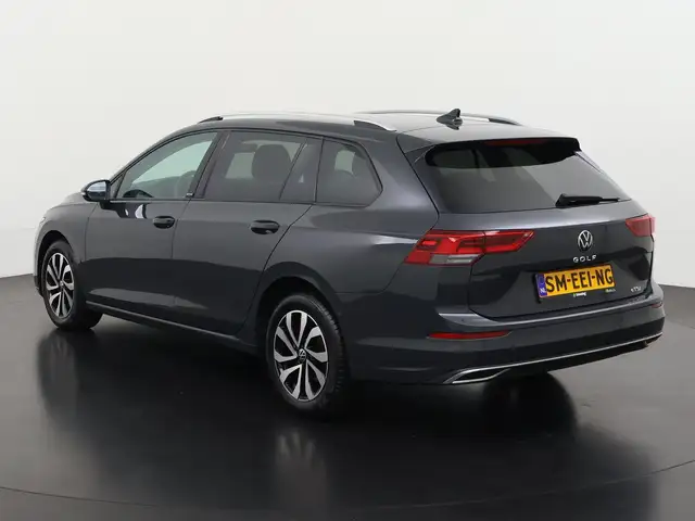 Volkswagen Golf view 6